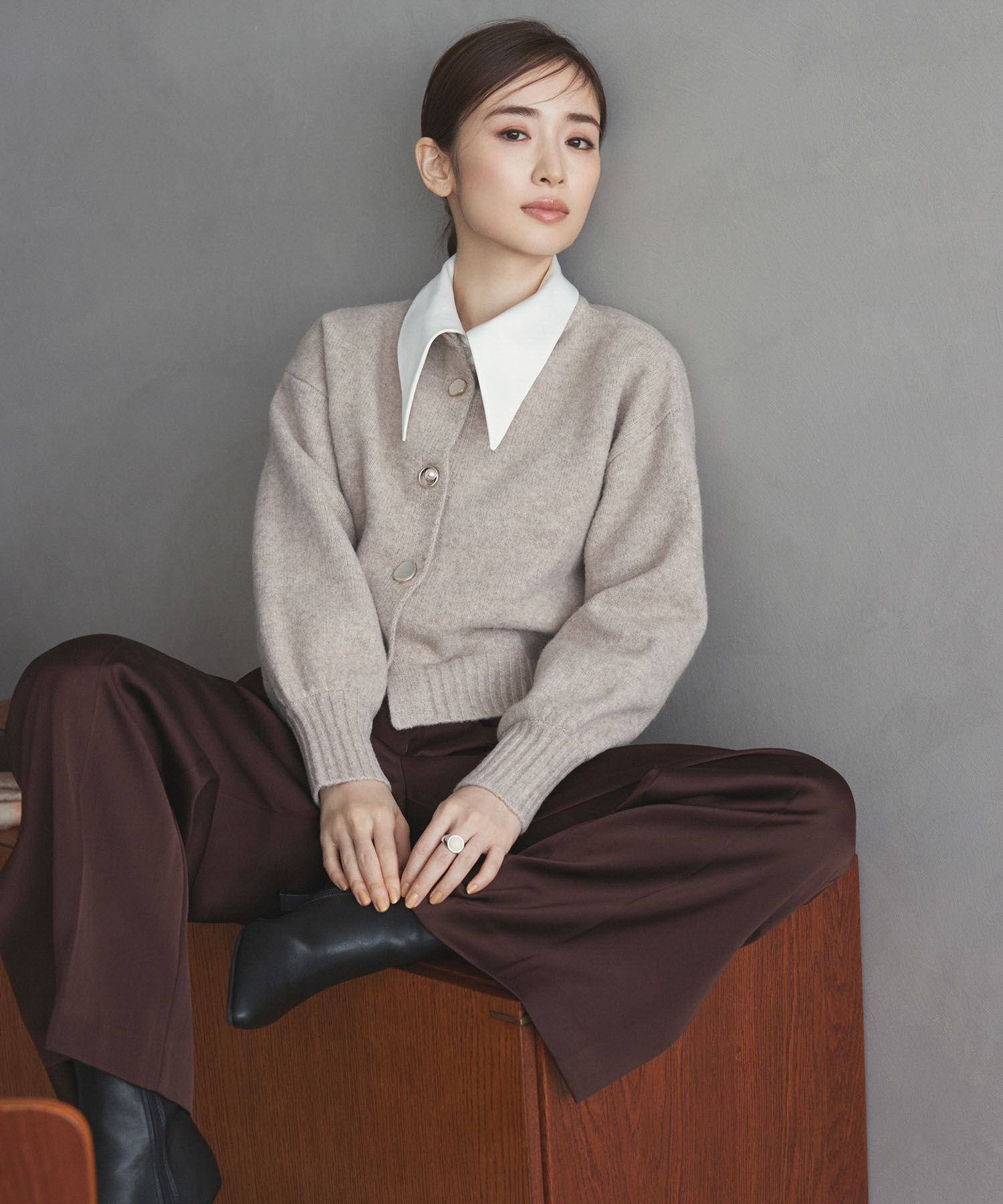 VIS「【洗える】レトロ釦ボリュームスリーブカーディガン」|カーディガン|