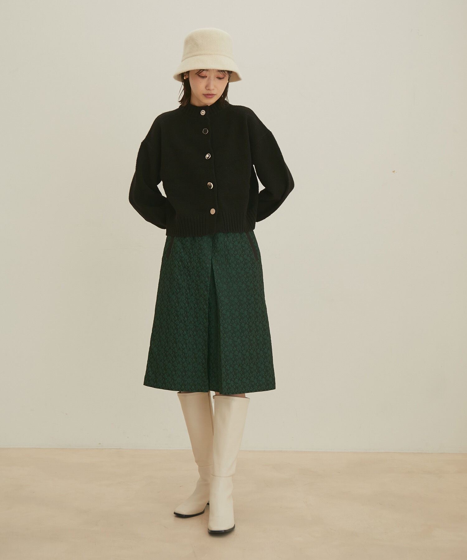 VIS「【洗える】レトロ釦ボリュームスリーブカーディガン」|カーディガン|