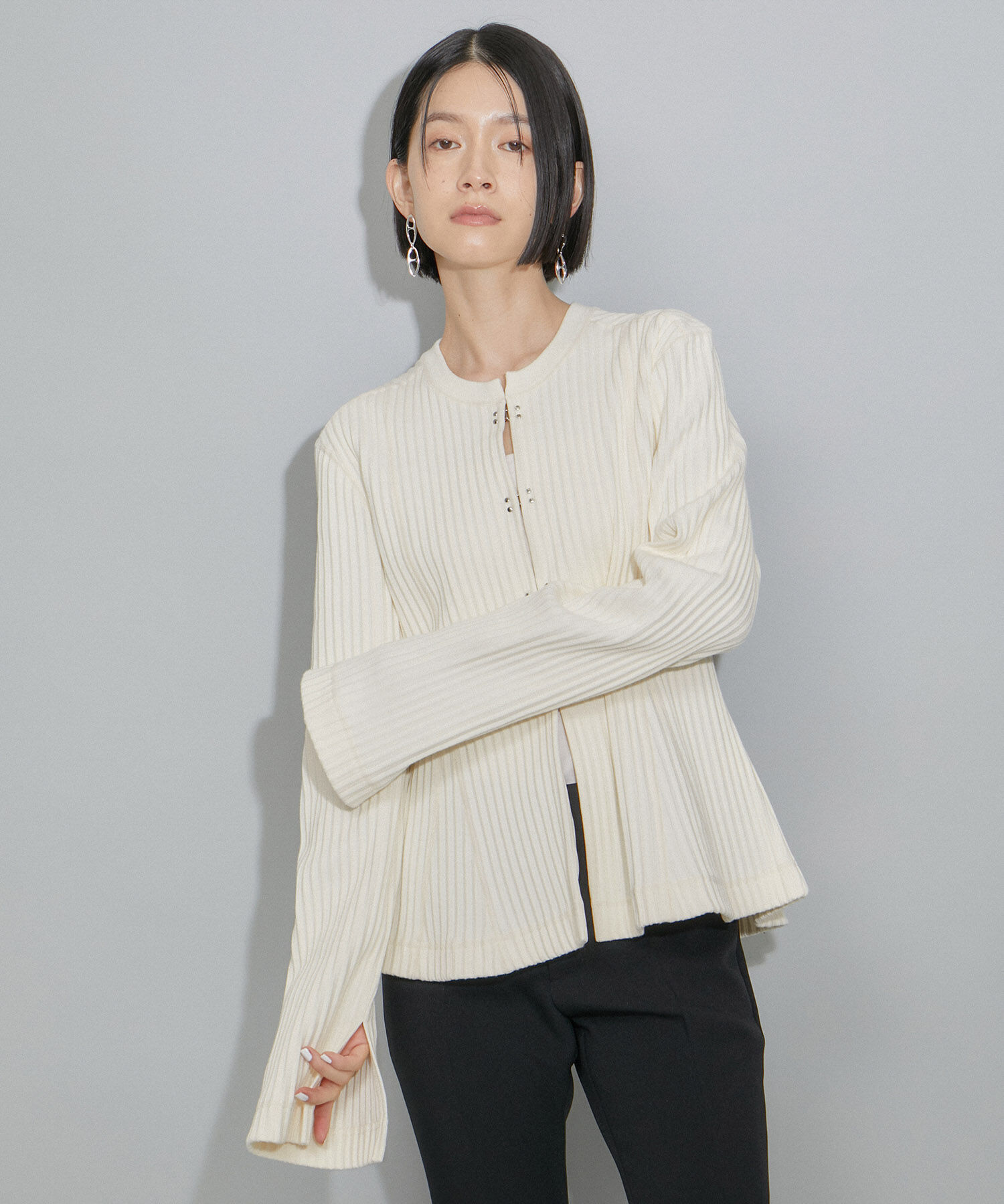 ADAM ET ROPE'「【WEB限定・洗える】フレアーリブカーディガン」|カーディガン|オフホワイト(15)