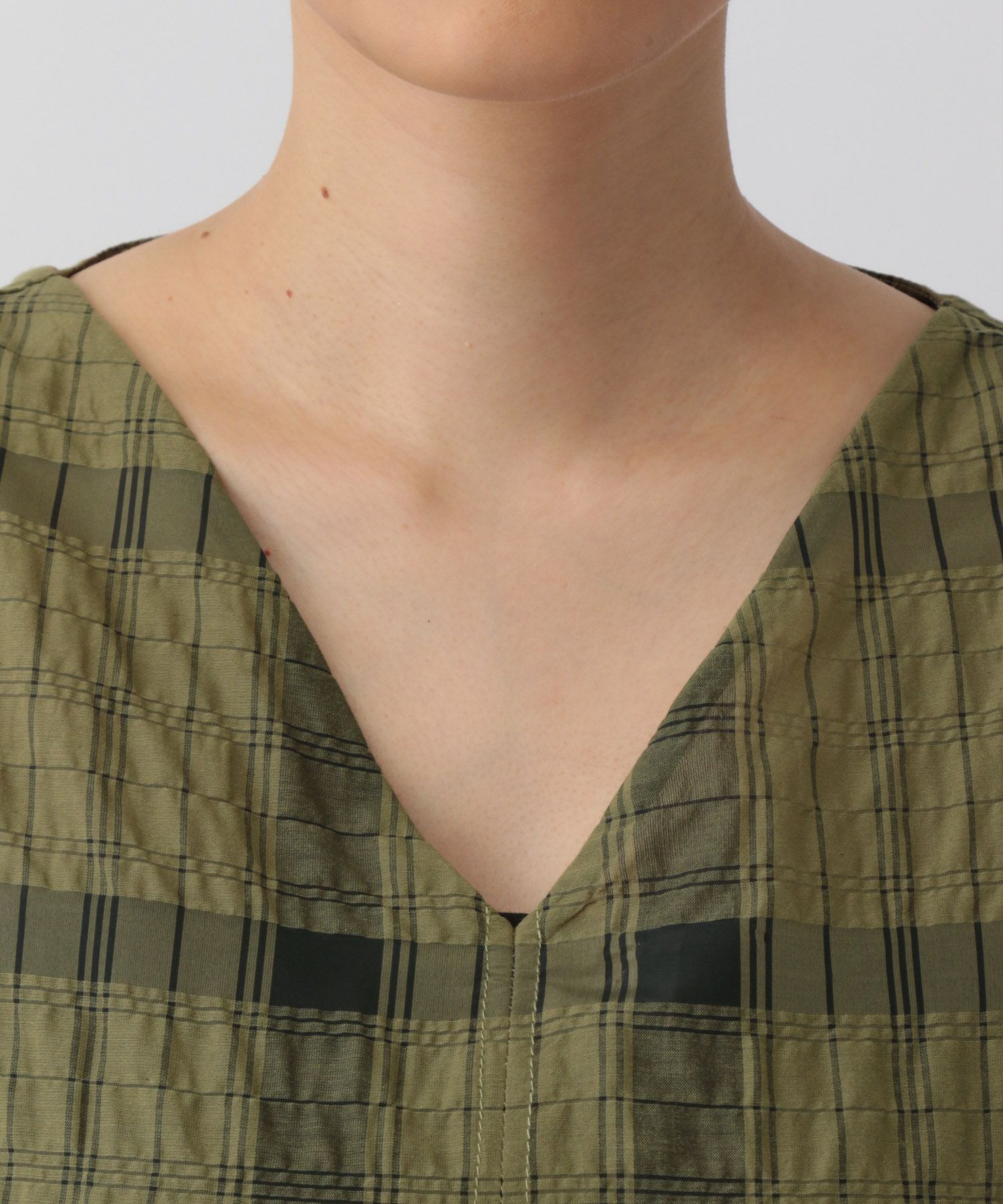 A part by 「バックオープンチェックワンピース」|ワンピース|