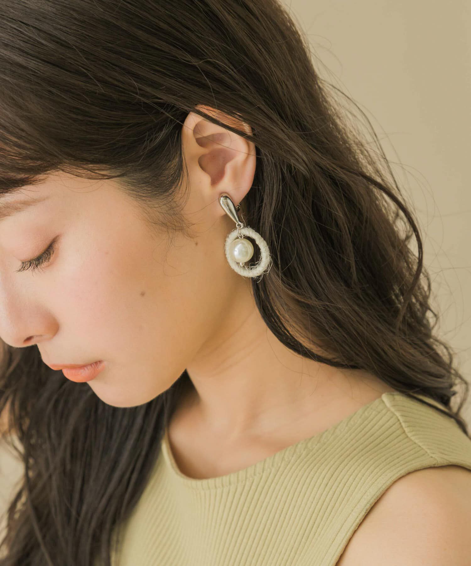 SMELLY「マテリアルサークルパールイヤリング」|イヤリング|