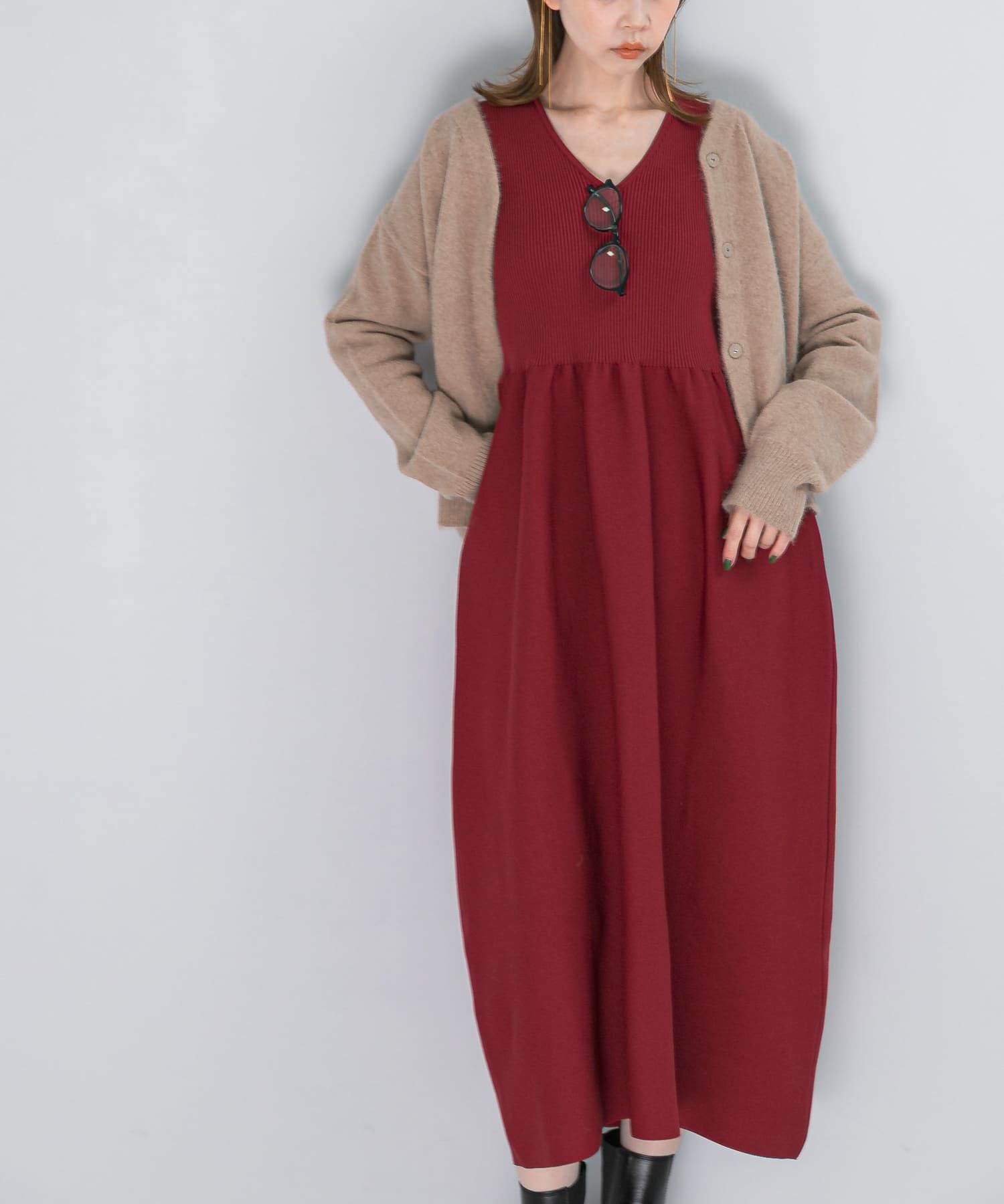 【25AW 現行品 タグ付き】フォルムシルエットVネックリブ ワンピース URBAN RESEARCH ROSSO｜『WEB/一部店舗限定』フォルムシルエットV