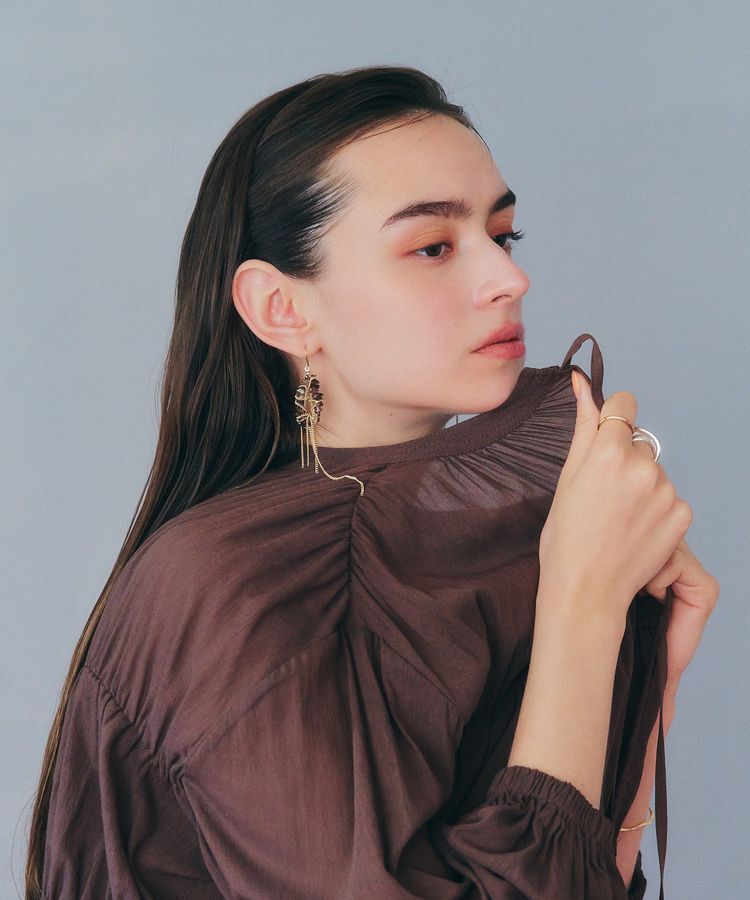 YECCA VECCA「サザレストーンチェーンピアス」|ピアス|