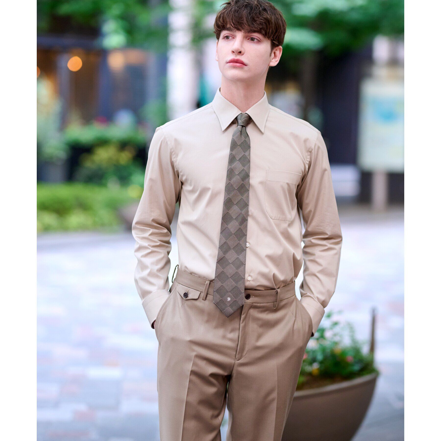 DRESSTERIOR「レギュラーカラードレスシャツ」|シャツ・ブラウス|