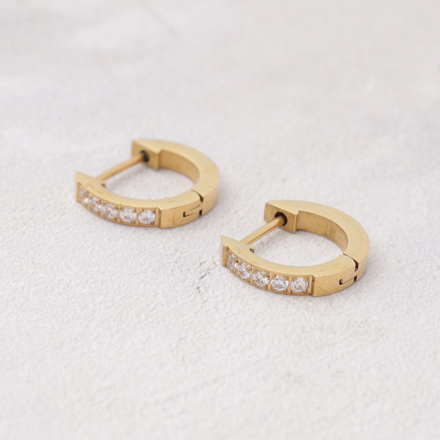 grove「【ステンレス】メタルビジューフープピアス」|ピアス|