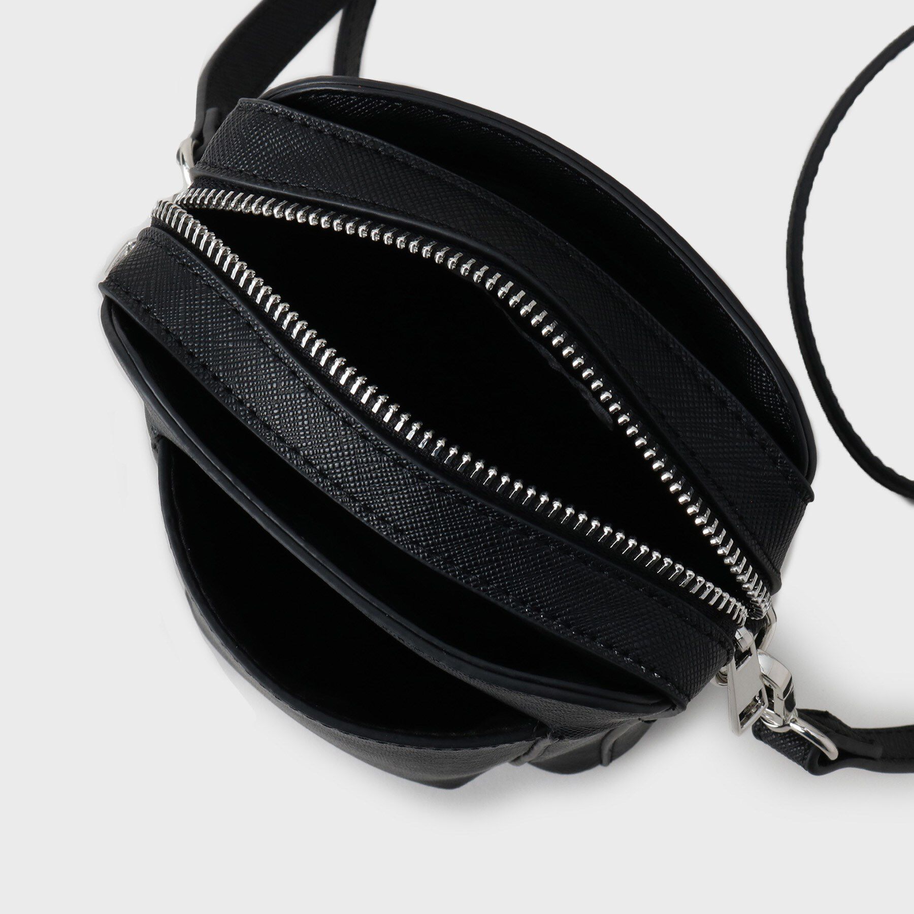 tk.TAKEO KIKUCHI「ポケットミニショルダー」|ショルダー・メッセンジャー|