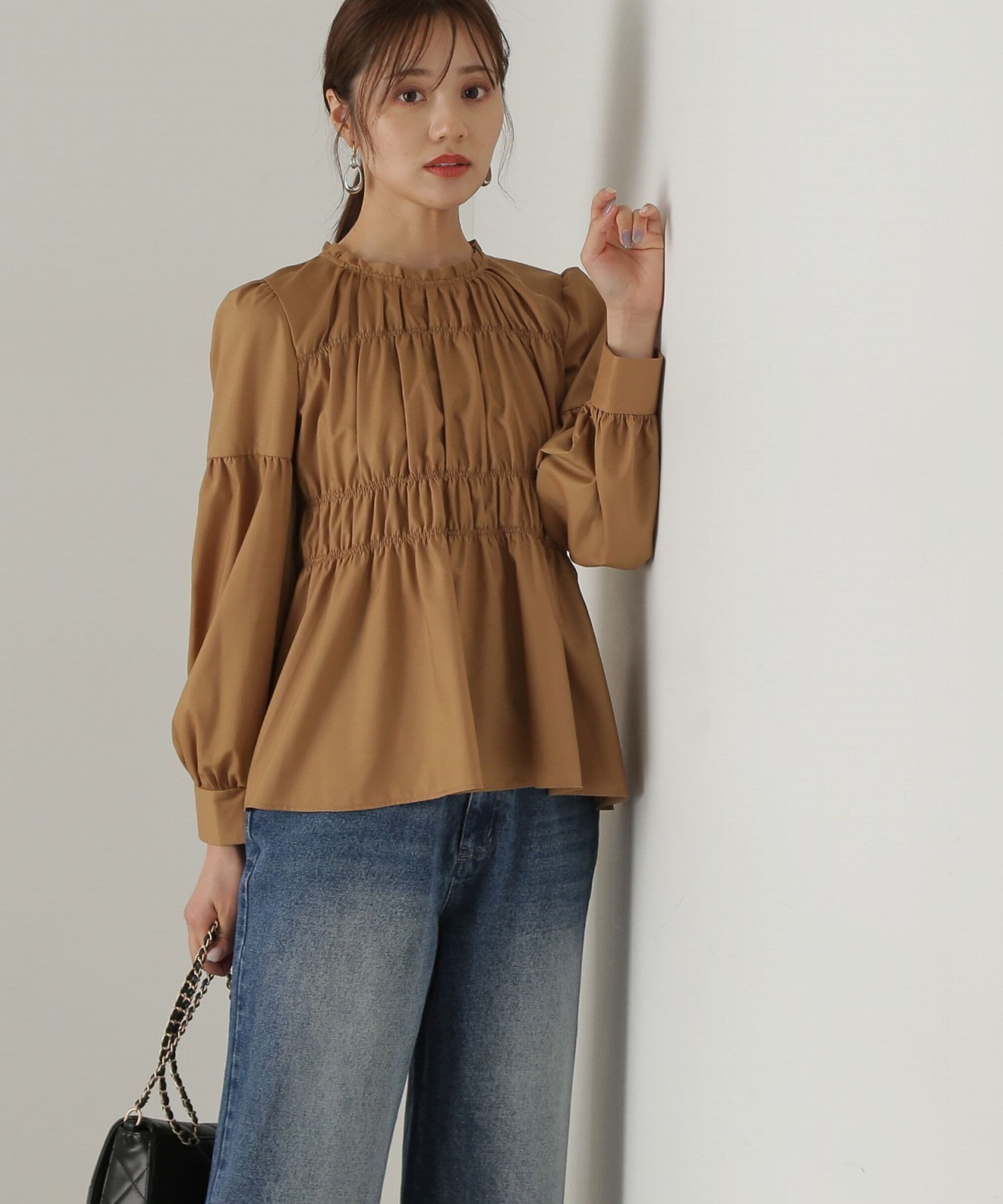 PROPORTION BODY DRESSING「シャーリングチュニックブラウス24AW」|シャツ・ブラウス|キャメル1