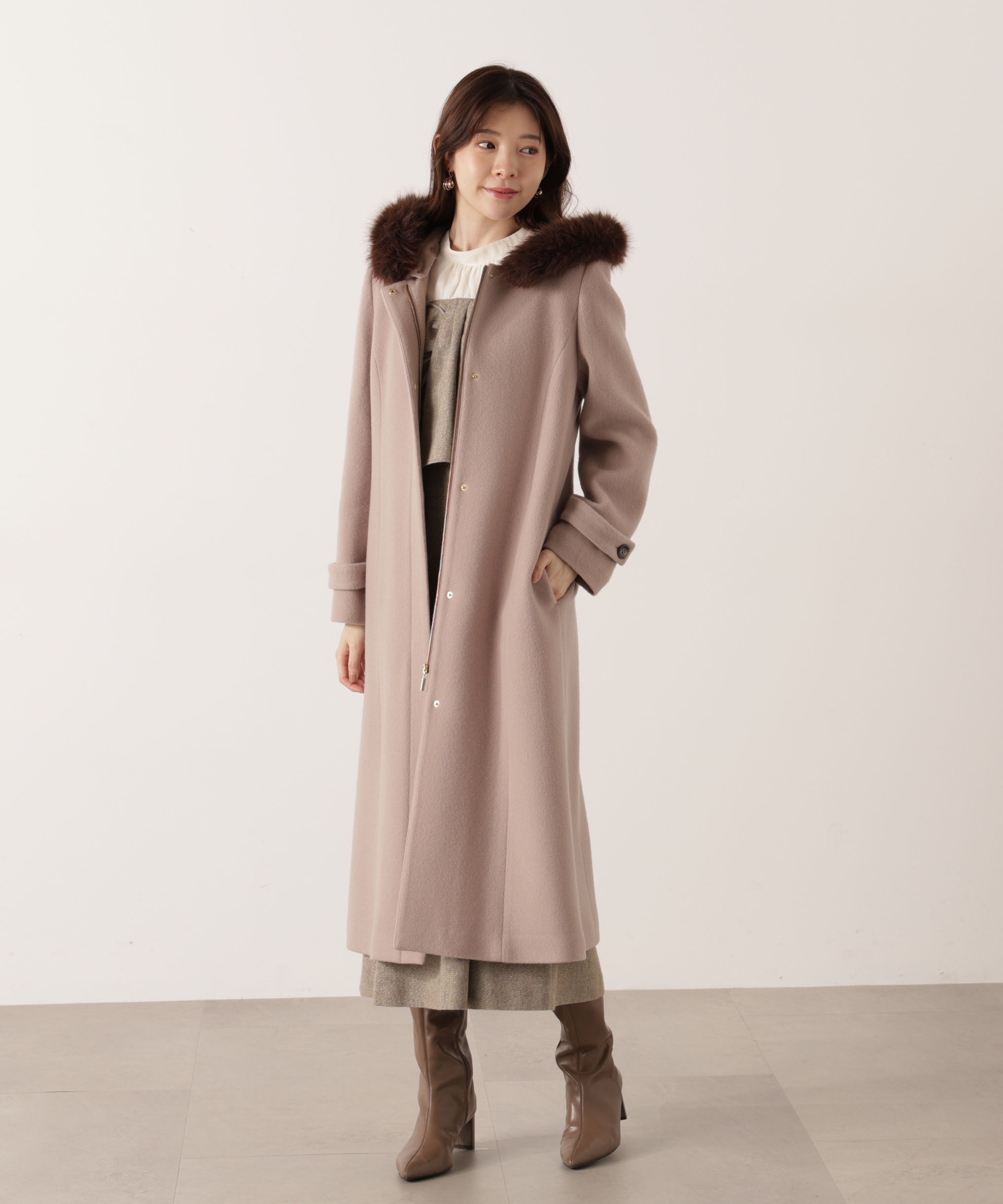 モッサフードフェイクファーロングコート 25AW（PROPORTION BODY