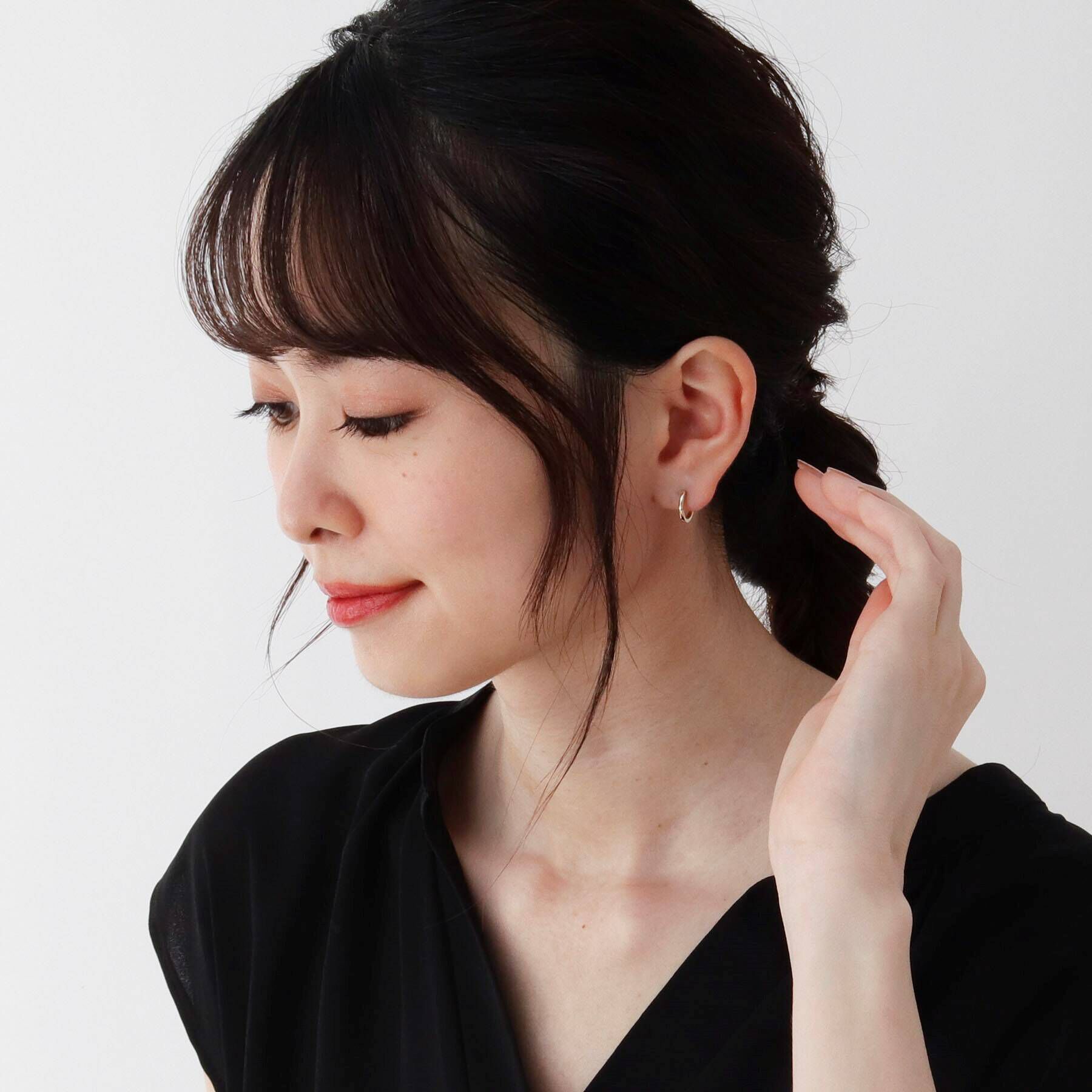 COCOSHNIK「K10平甲中折れ フープピアス」|ピアス|