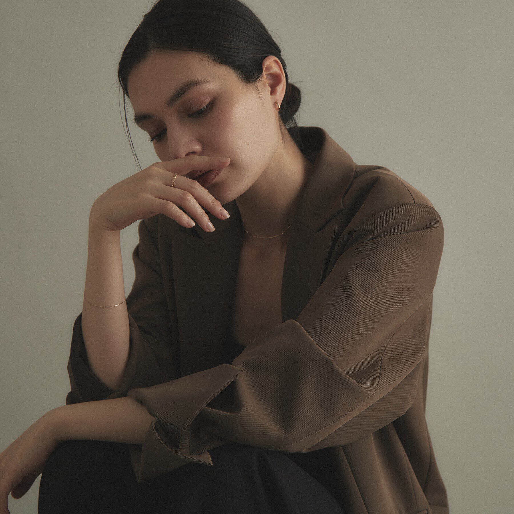 COCOSHNIK「K10平甲中折れ フープピアス」|ピアス|