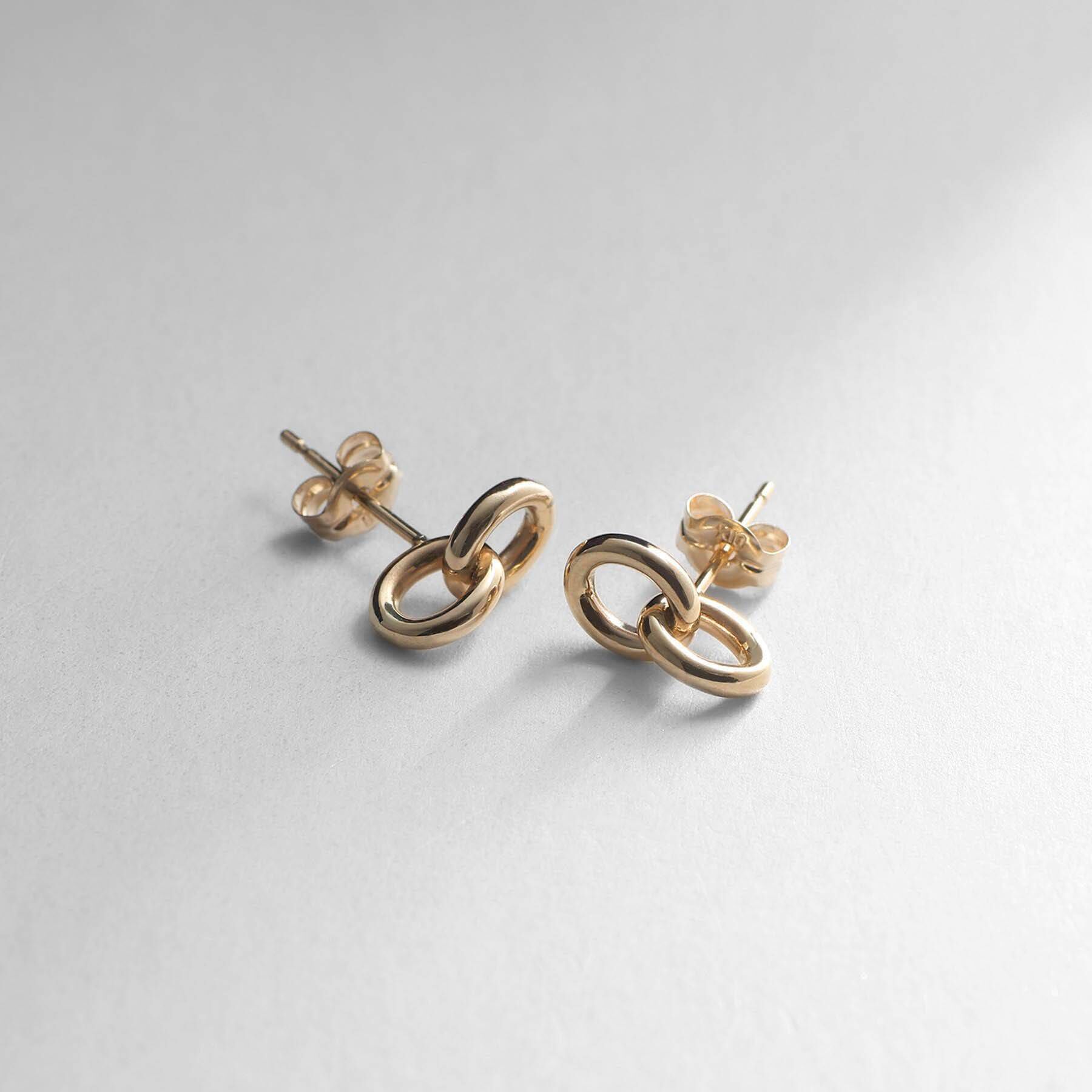 COCOSHNIK「K10中空ダブルサークル スタッドピアス」|ピアス|イエローゴールド(1