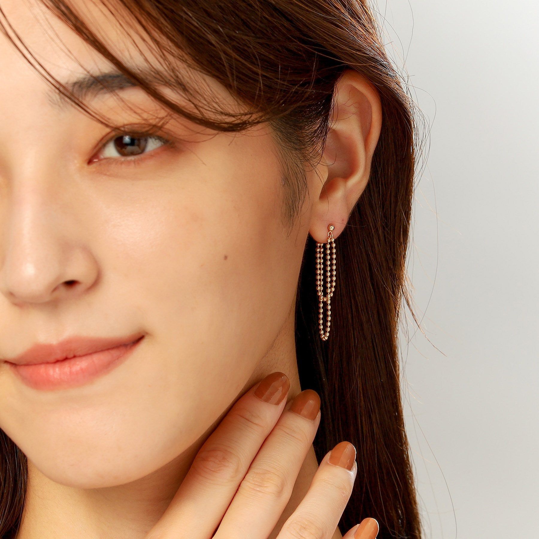 COCOSHNIK「K10ボールチェーンドレープ フープピアス」|ピアス|