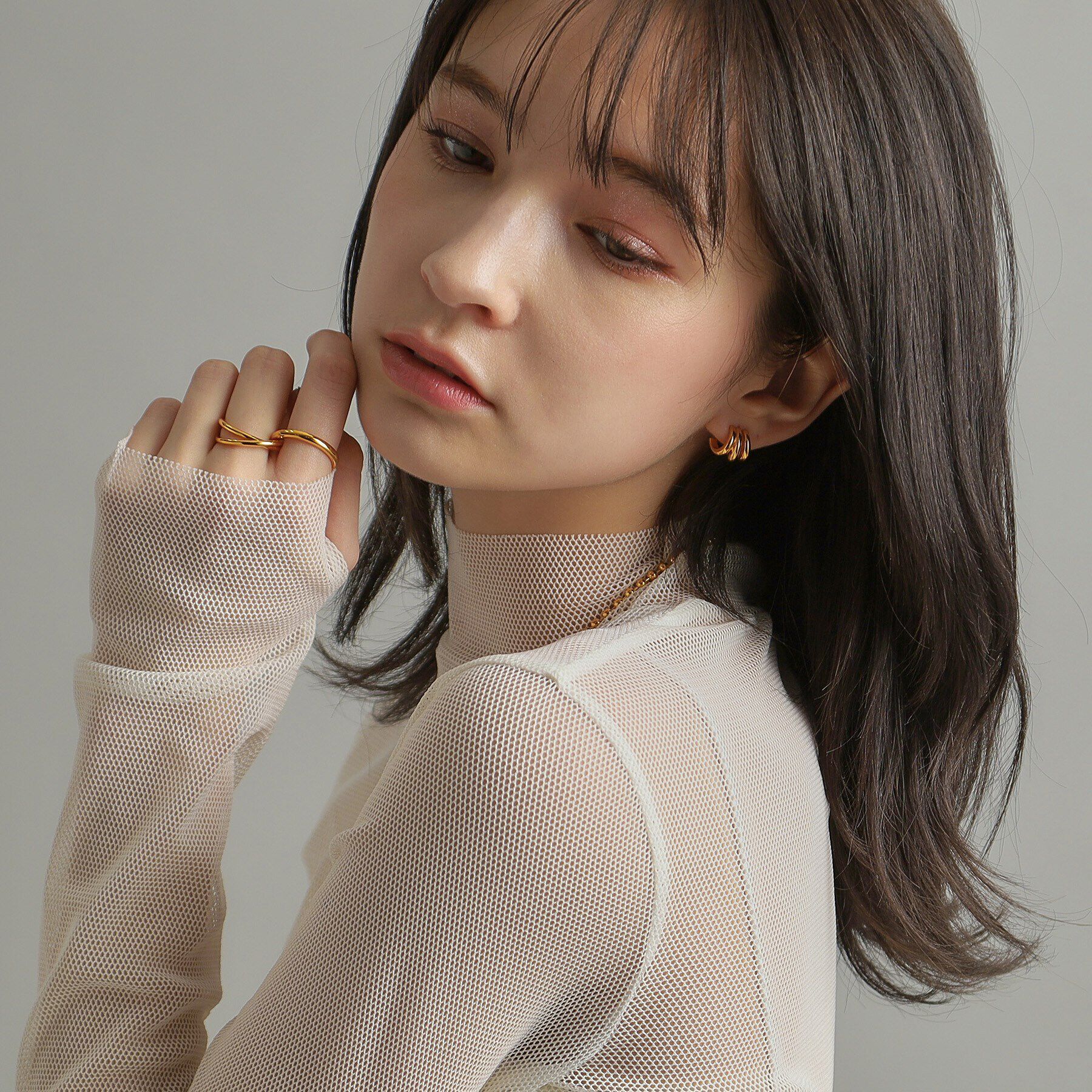 COCOSHNIK ONKITSCH「シルバー スモールフープ トリプルカーブピアス GP」|ピアス|