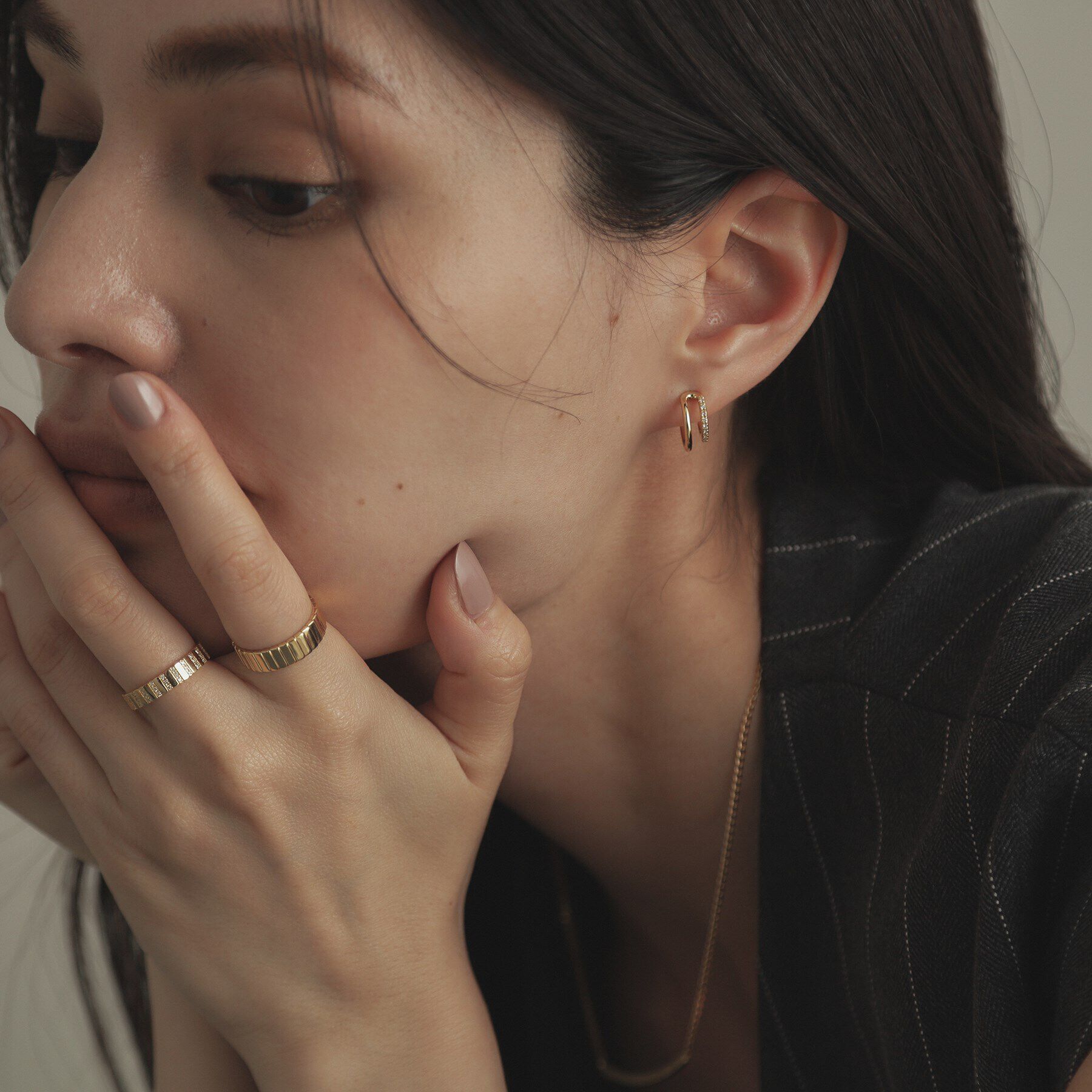 COCOSHNIK「K18ダイヤモンド スリットフープ スタッドピアス」|ピアス|