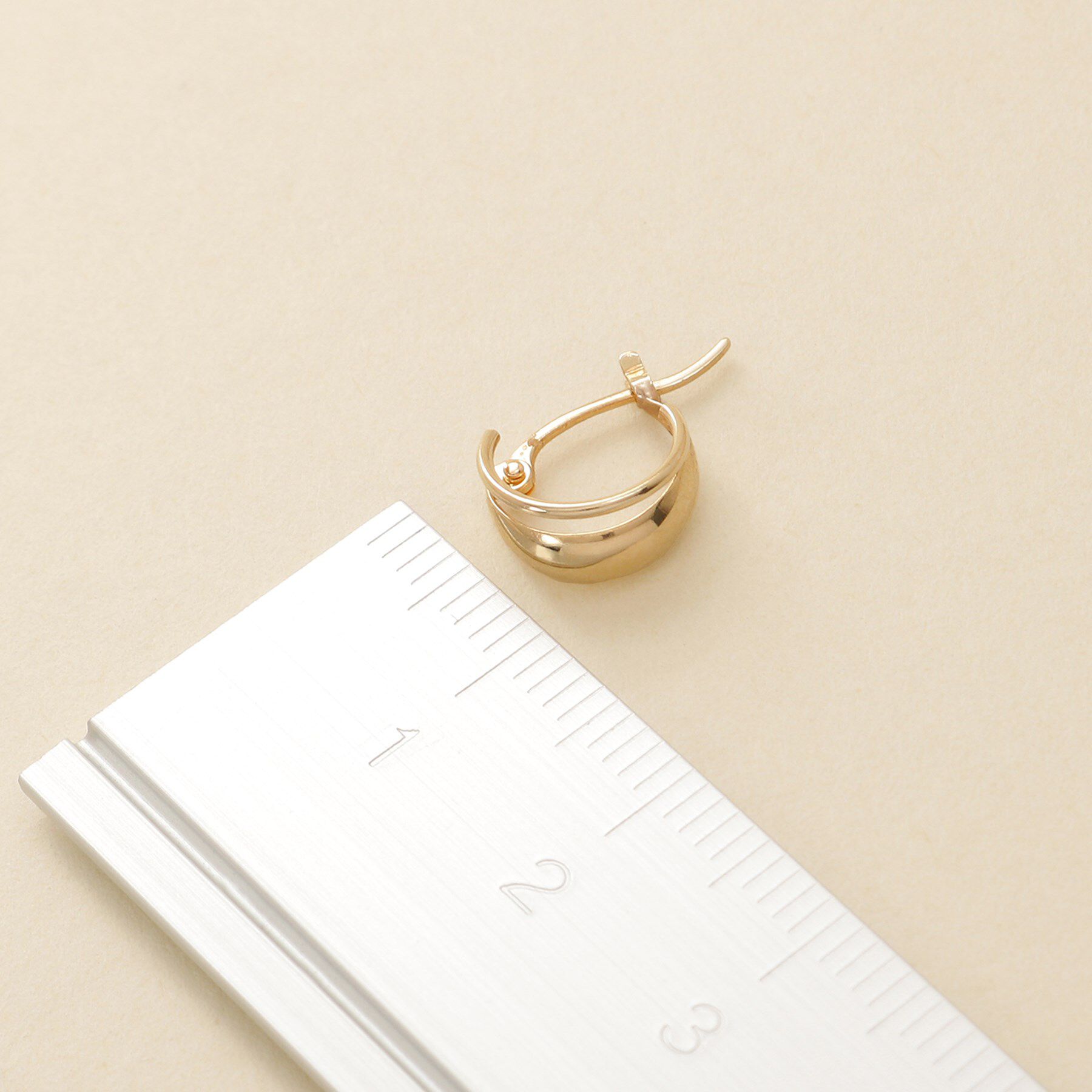 COCOSHNIK ONKITSCH「K10ブランチフープピアス」|ピアス|