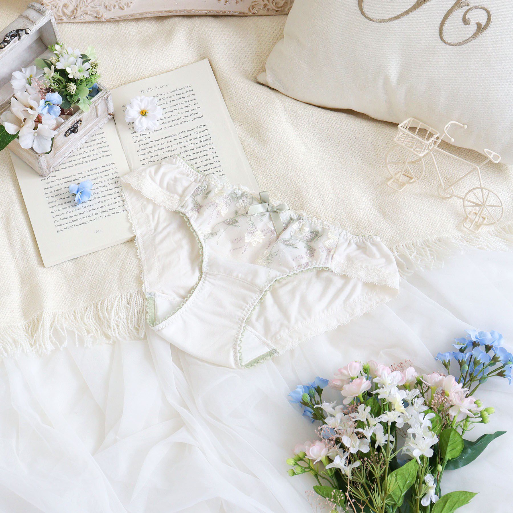 Risa Magli「ソア サニタリーショーツ」|インナー|アイボリー(004)