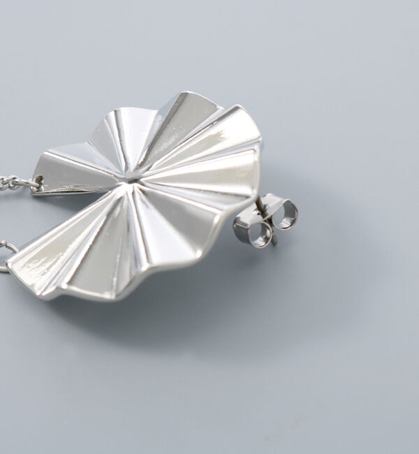 Phoebe+「【amplis】lotus tasselピアス　シルバー&times;ブラック」|ピアス|