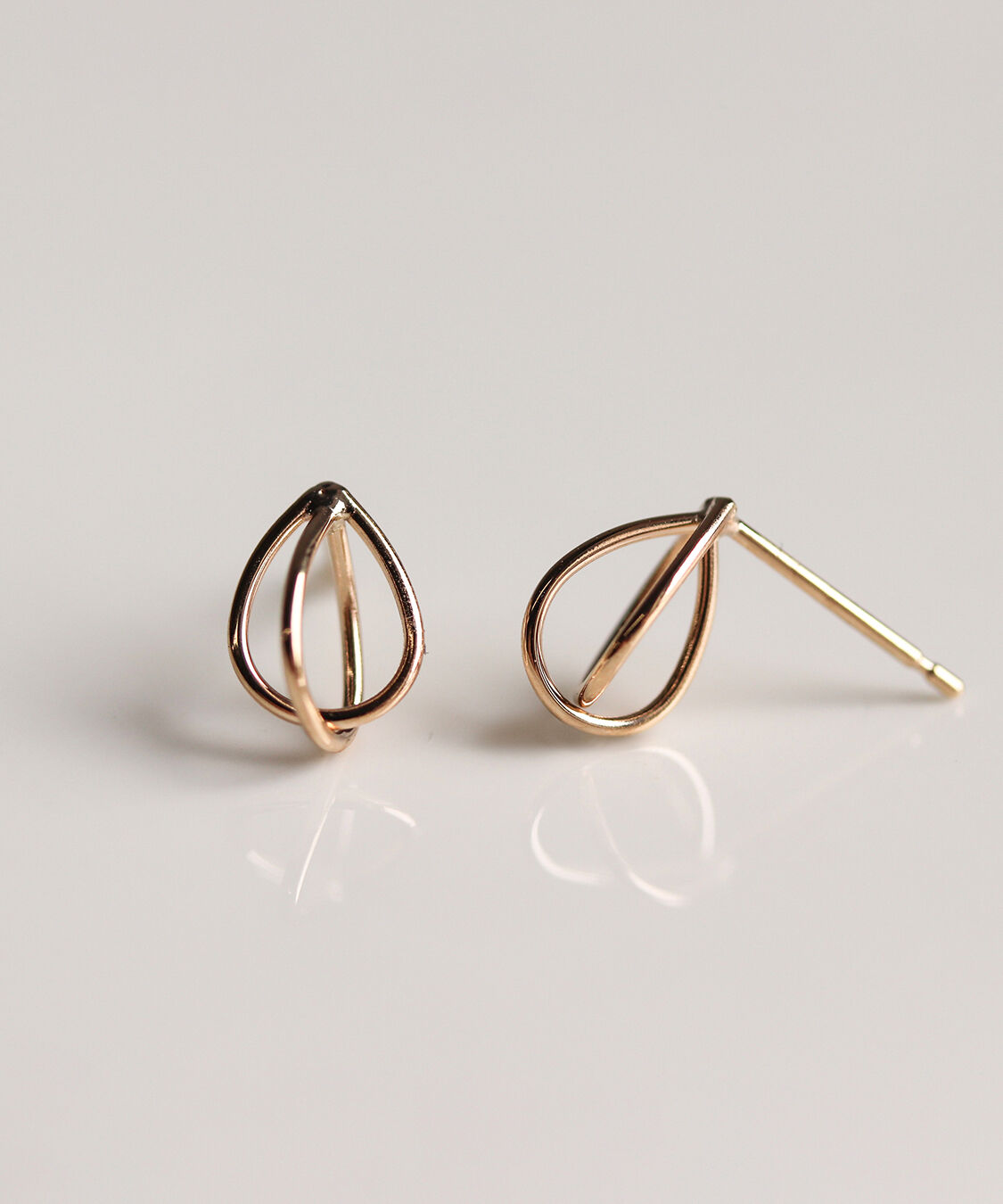  「ゴールド ティアドロップ ピアス | K10YG」|ピアス|