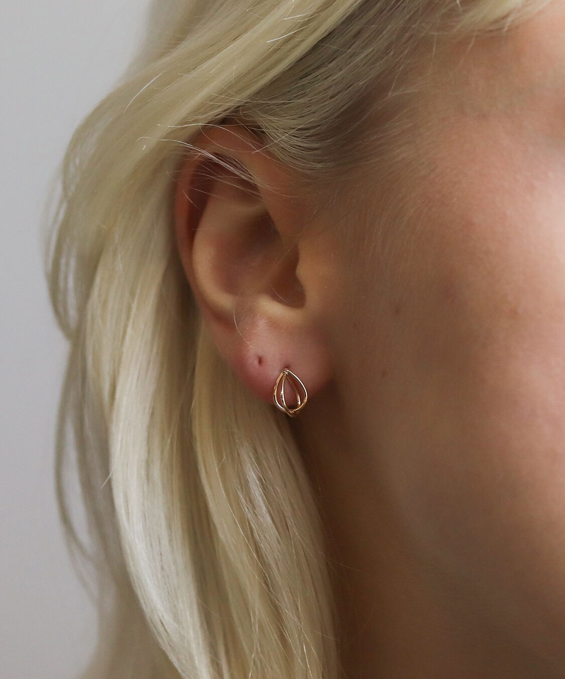  「ゴールド ティアドロップ ピアス | K10YG」|ピアス|