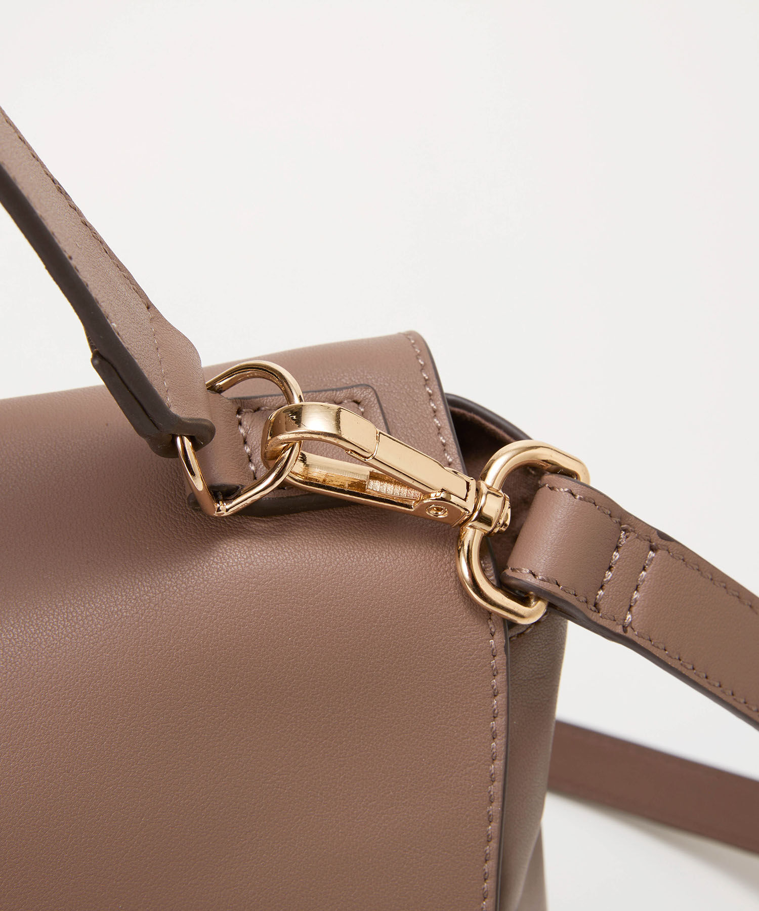 TOPKAPI TREASURE「【TREASURE TOPKAPI】スムースレザー ハチ 刺しゅう ショルダーバッグ」|ショルダー・メッセンジャー|