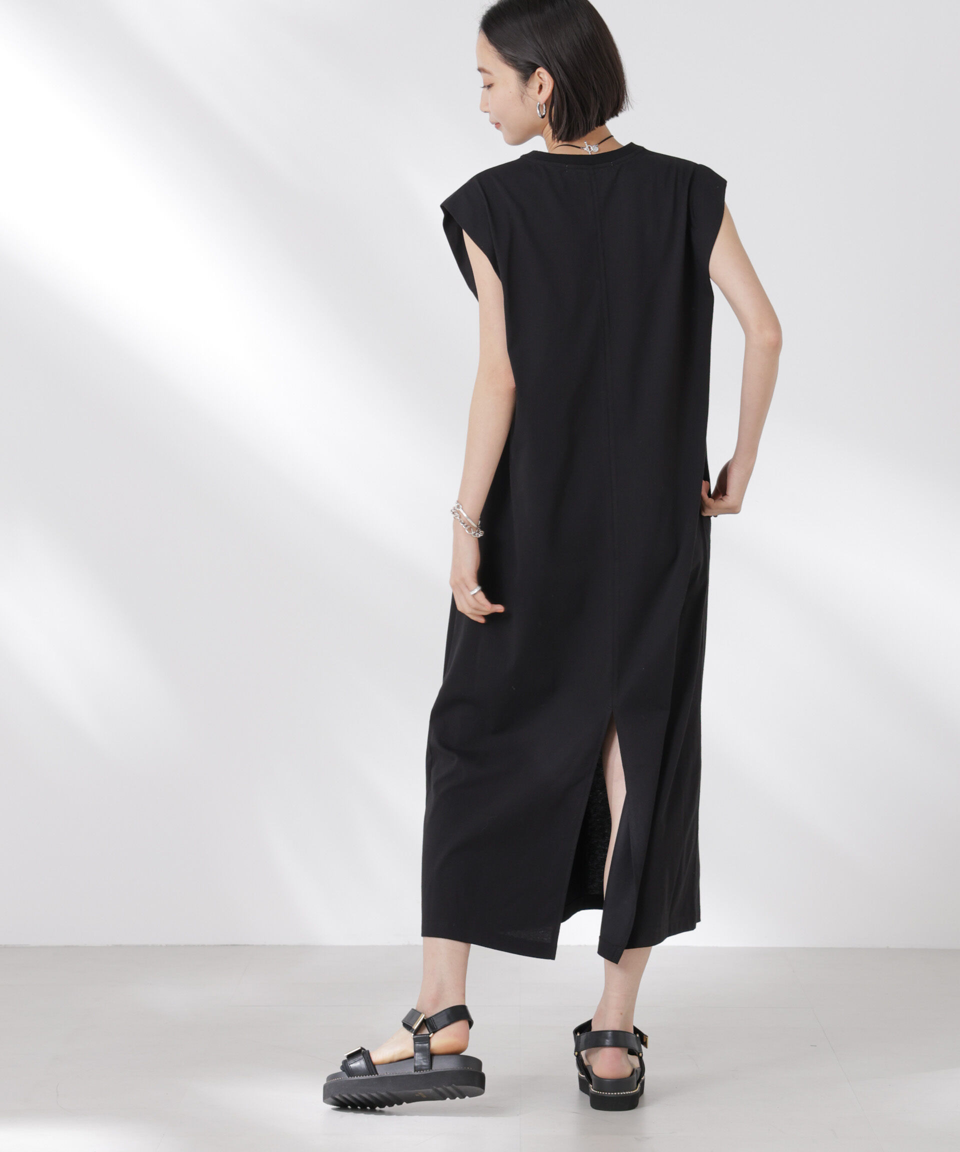 nano･universe「STORATECH 機能素材タックスリーブカットワンピース」|ワンピース|