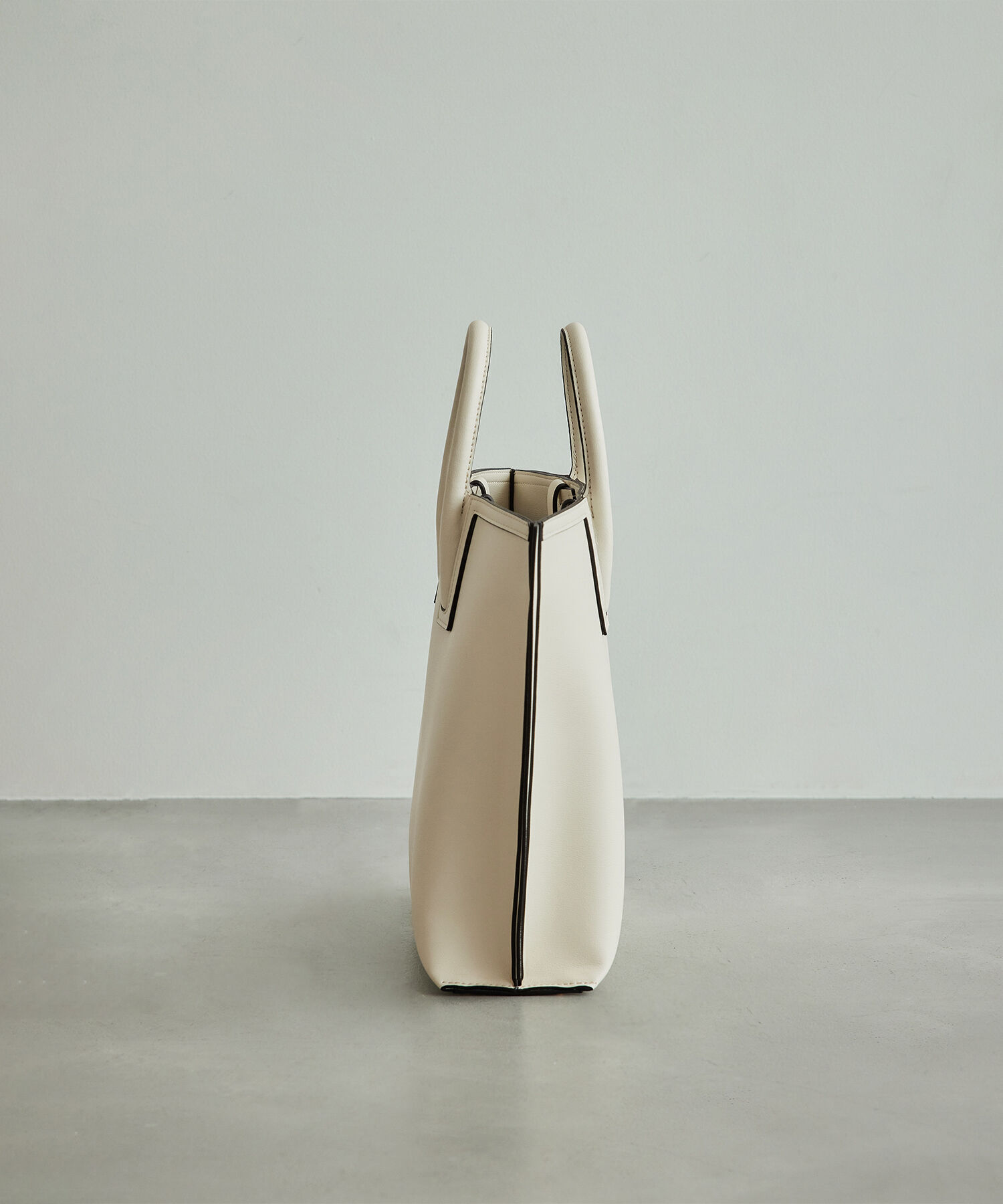 E'POR「【WEB限定】【E'POR】LIMITED MODEL Ree Medium（リー）」|トートバッグ|