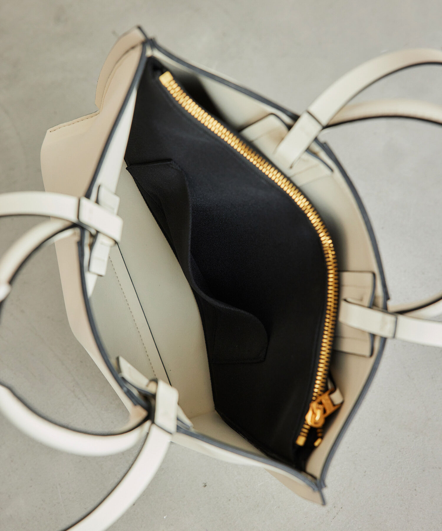 E'POR「【WEB限定】【E'POR】LIMITED MODEL Ree Medium（リー）」|トートバッグ|