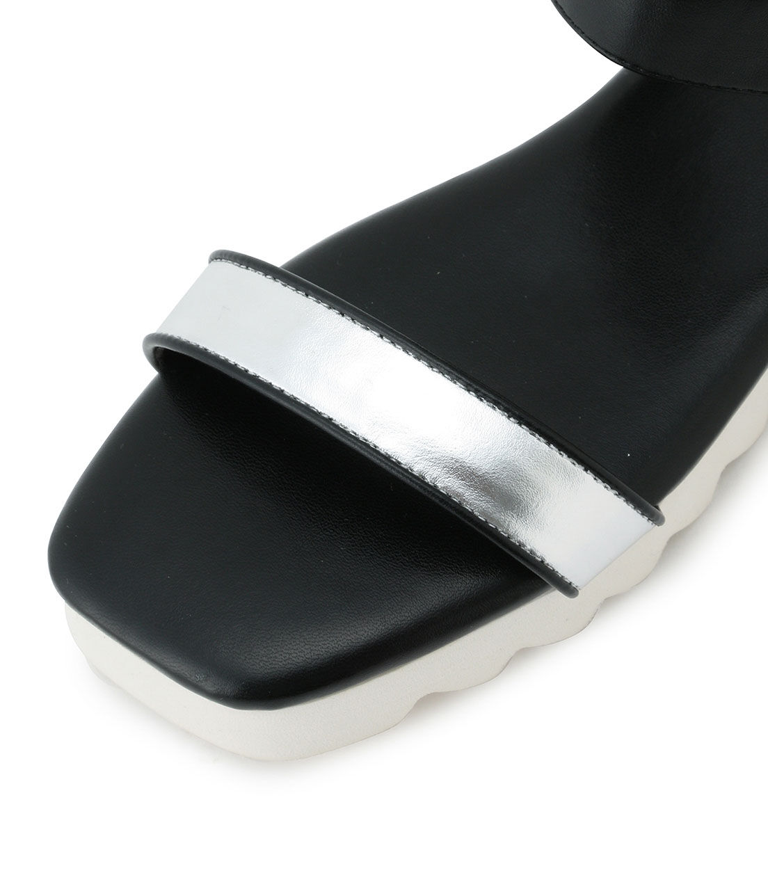 Juze「軽量スクエアトゥ厚底サンダル」|サンダル|