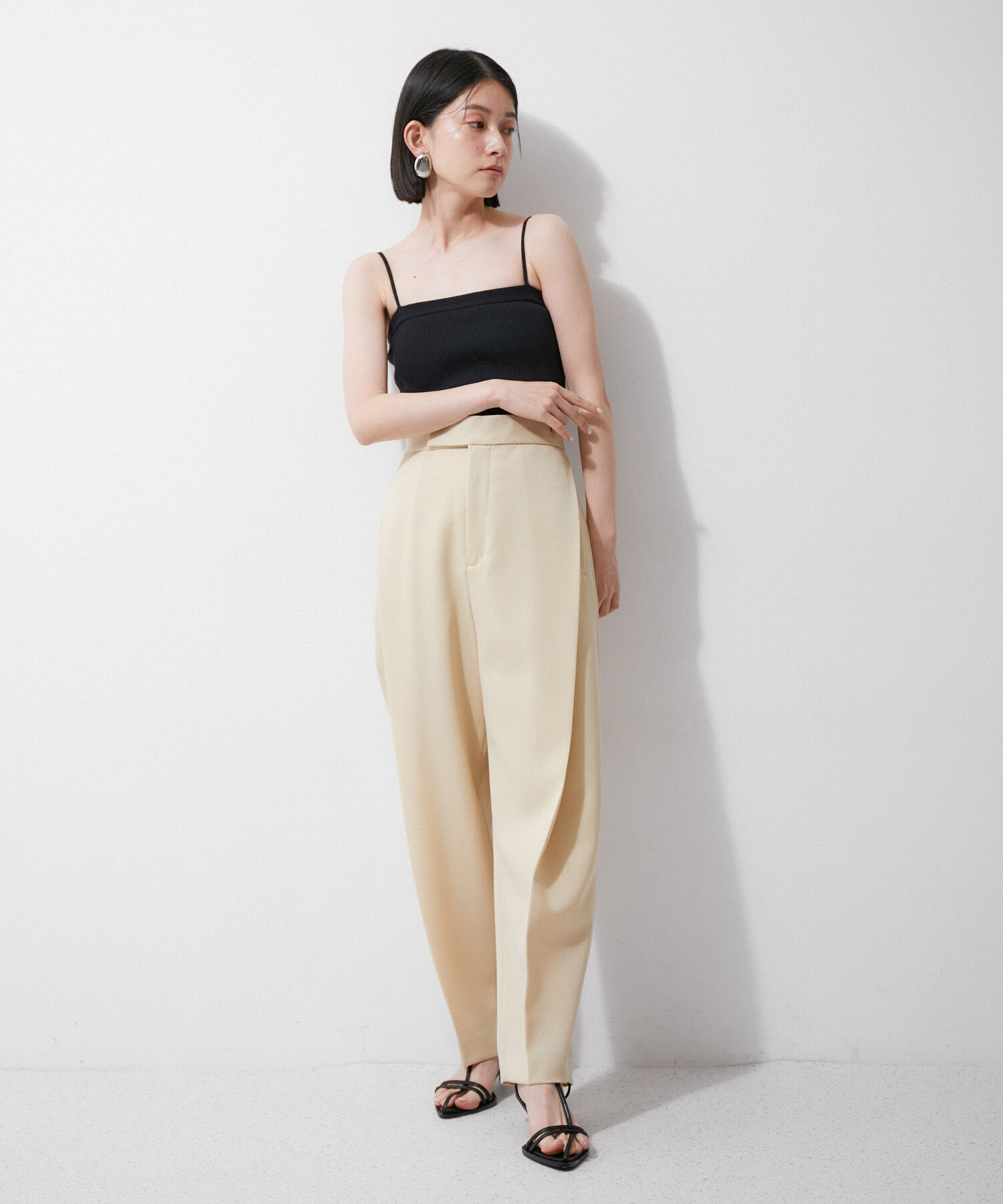 ADAM ET ROPE'「カップ付きリブニットキャミソール」|キャミソール|