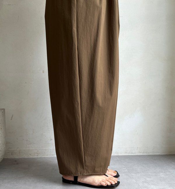  「【WEB限定】接触冷感デサインタックパンツ」|チノ|