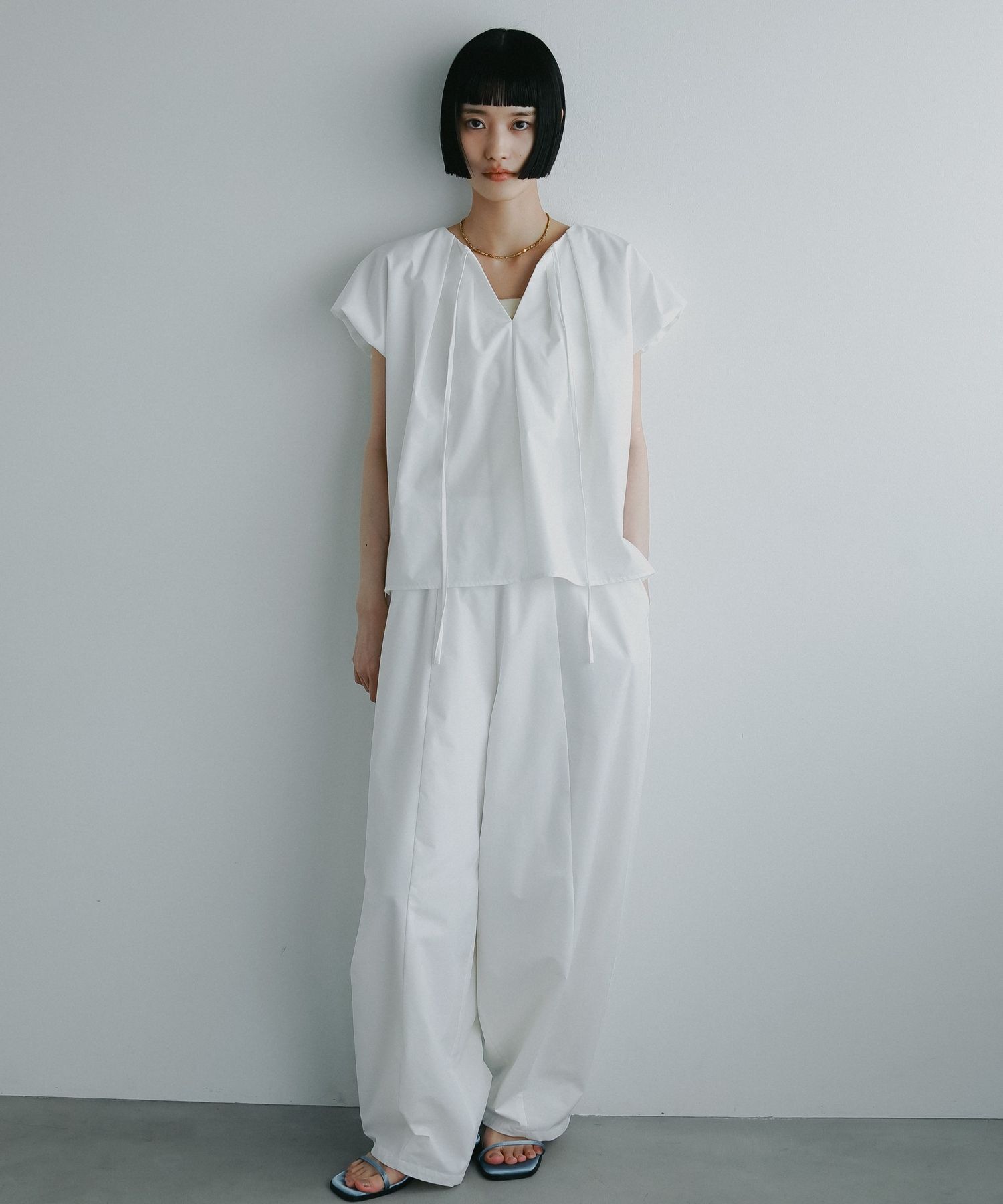 A part by 「ソデバルーンセットアップ」|ワンピース|オフホワイト