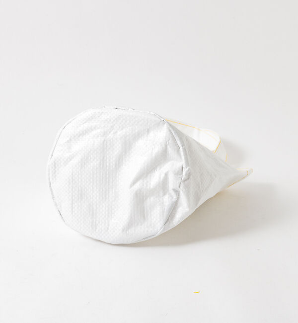 ABAHOUSE「【THAILAND MADE／タイランド メイド】チャーム付き縦型トートバッグM」|トートバッグ|