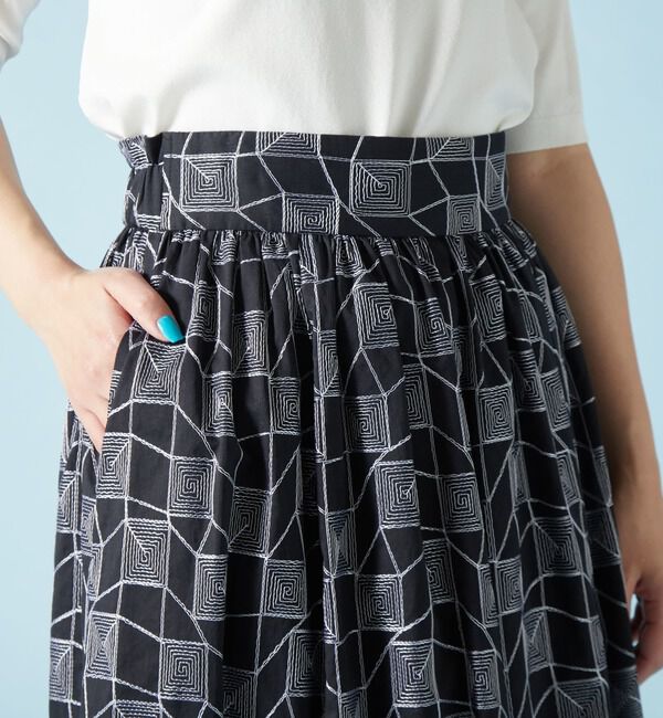 TIARA「スクエアエンブロレースフレアスカート」|スカート|
