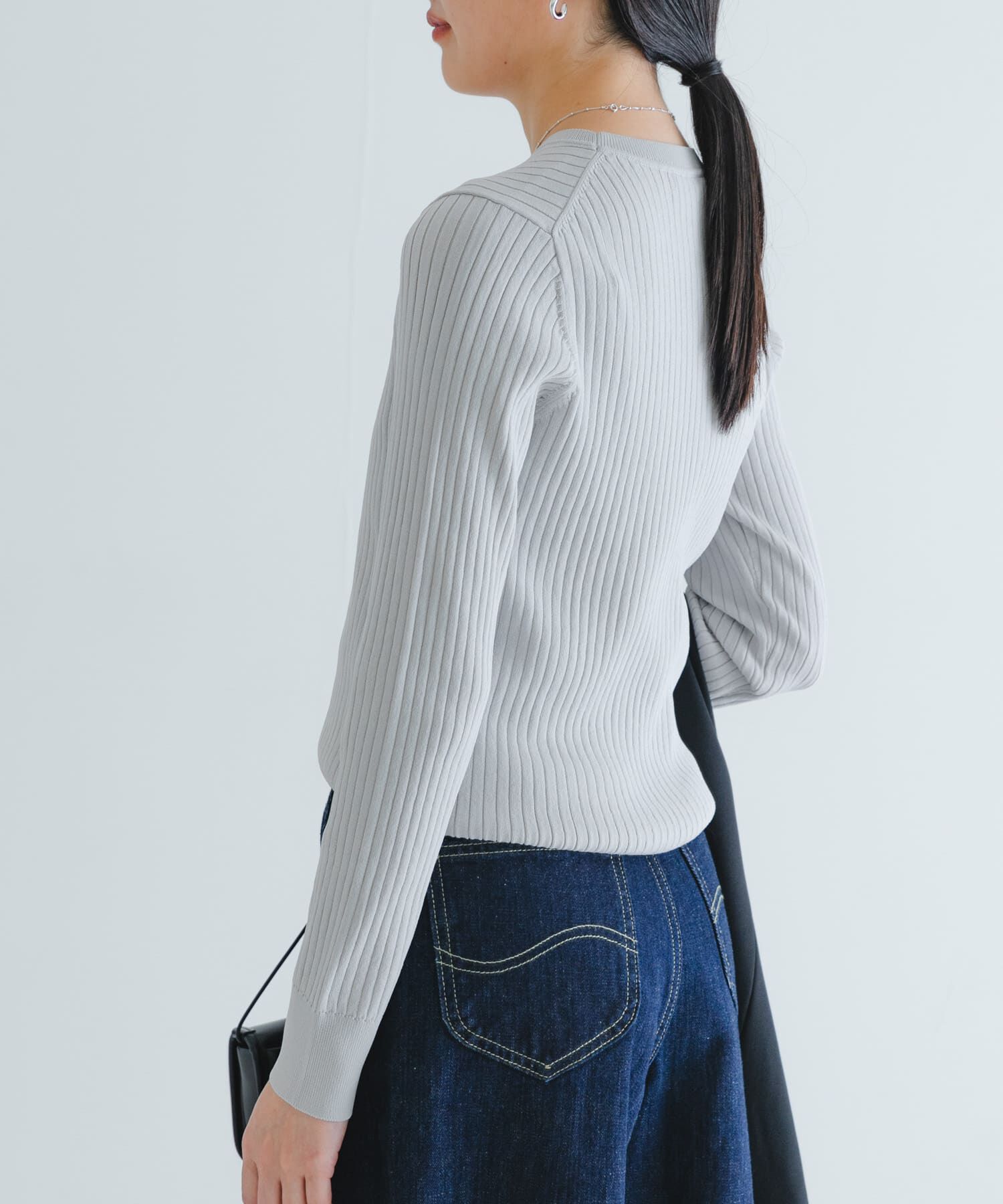 URBAN RESEARCH「『WEB限定』クルーネックコンパクトリブニット」|ニット・セーター|