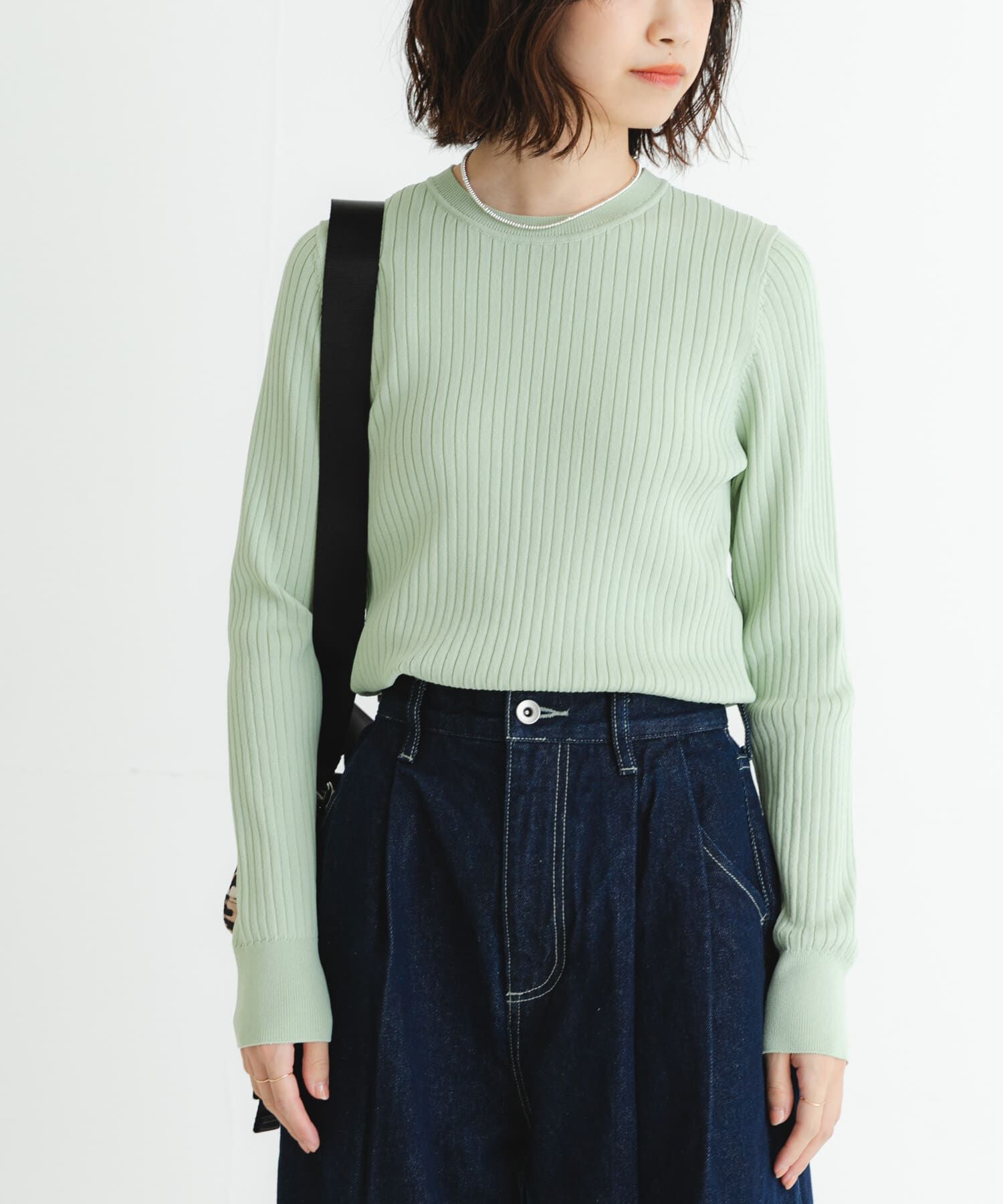 URBAN RESEARCH「『WEB限定』クルーネックコンパクトリブニット」|ニット・セーター|