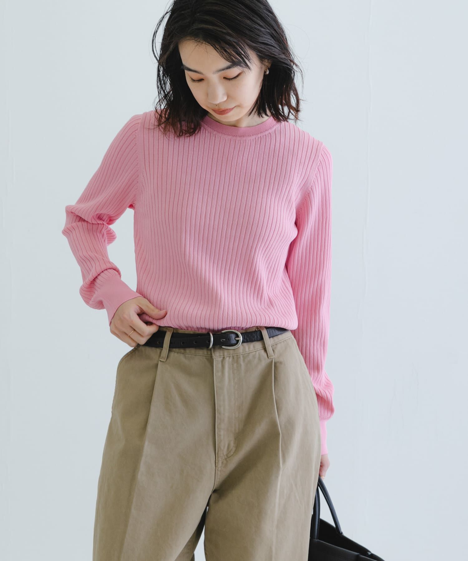 URBAN RESEARCH「『WEB限定』クルーネックコンパクトリブニット」|ニット・セーター|