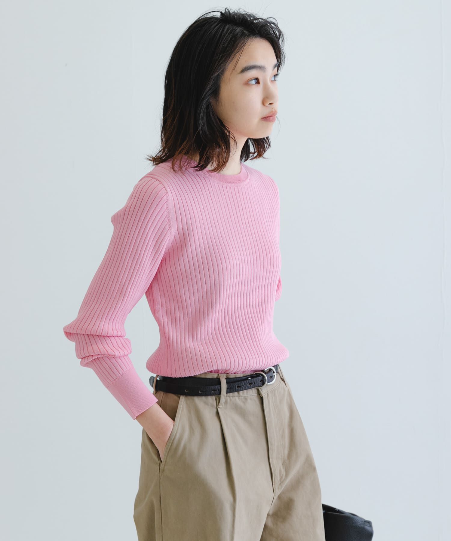 URBAN RESEARCH「『WEB限定』クルーネックコンパクトリブニット」|ニット・セーター|