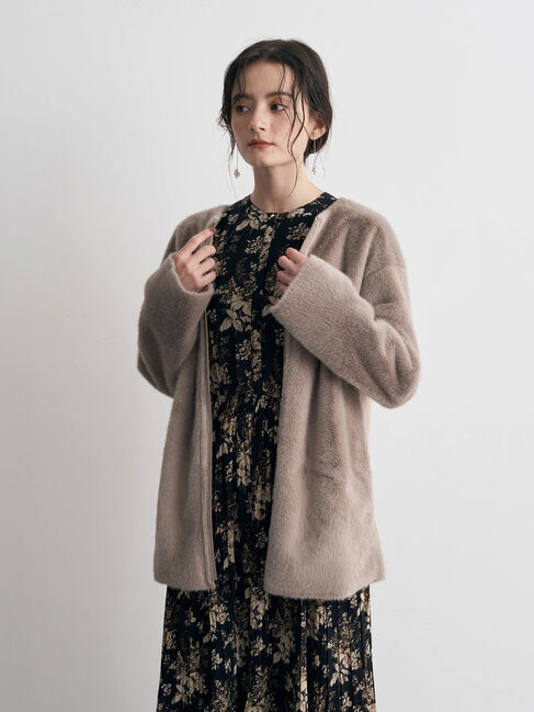 YECCA VECCA「フェイクファーコート」|ノーカラーコート|