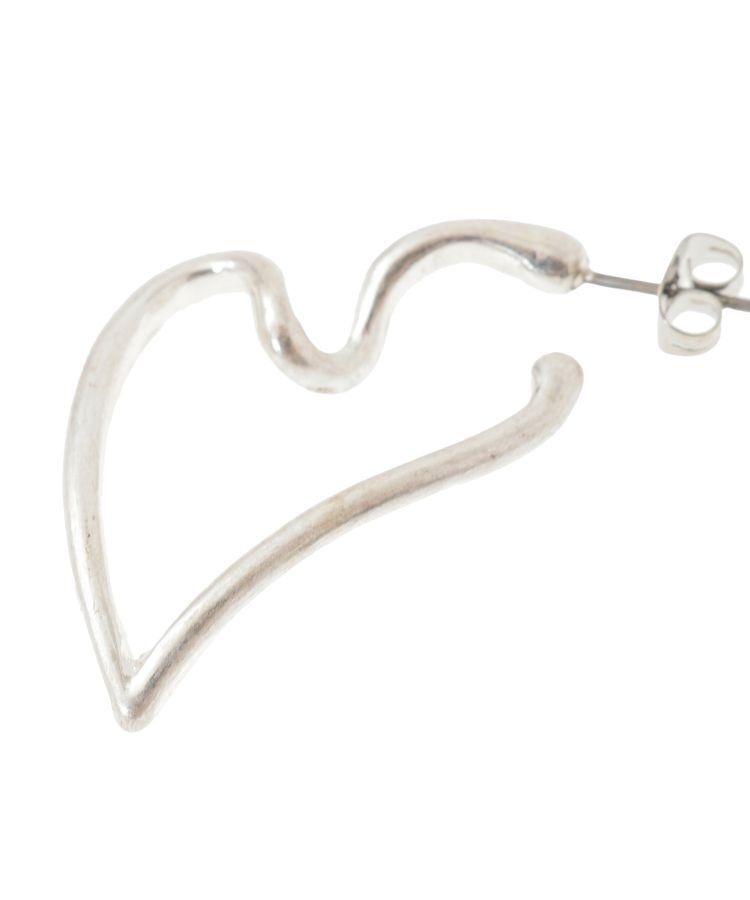 YECCA VECCA「ハートラインピアス」|ピアス|