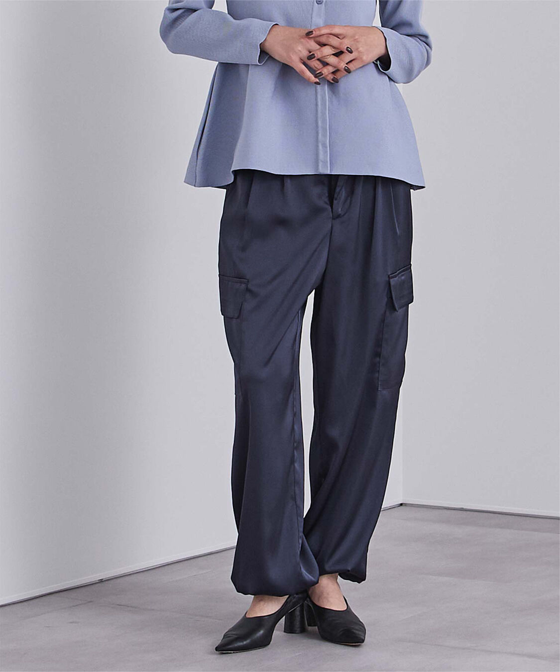 ur's「サテンパラシュートパンツ」|カーゴ|ネイビー