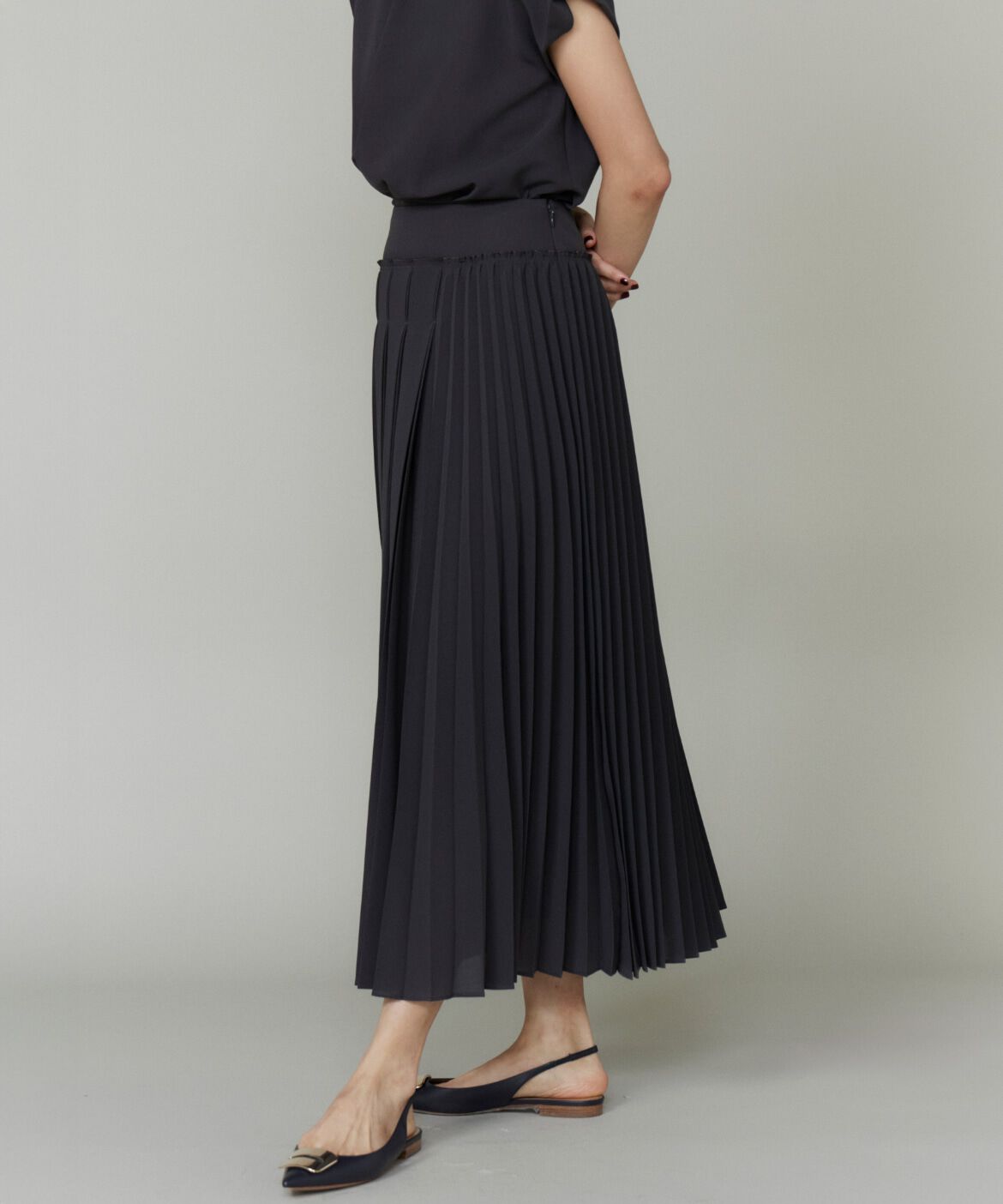 la veille by SUPERIOR CLOSET「《大きいサイズ》アシンメトリープリーツスカート　」|スカート|