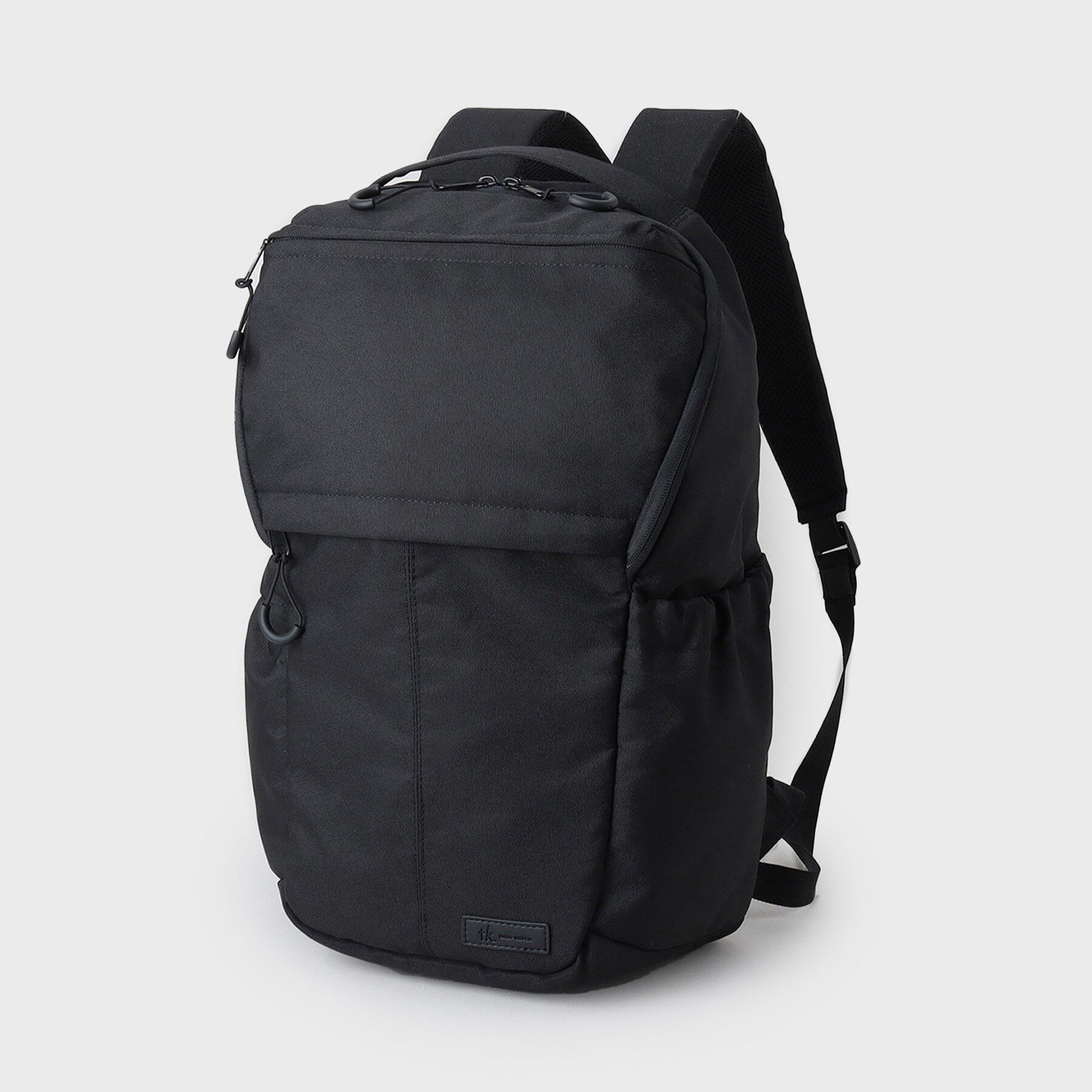 tk.TAKEO KIKUCHI「【撥水/収納力/ONOFF兼用】機能性バックパック／リュックサック」|リュック|