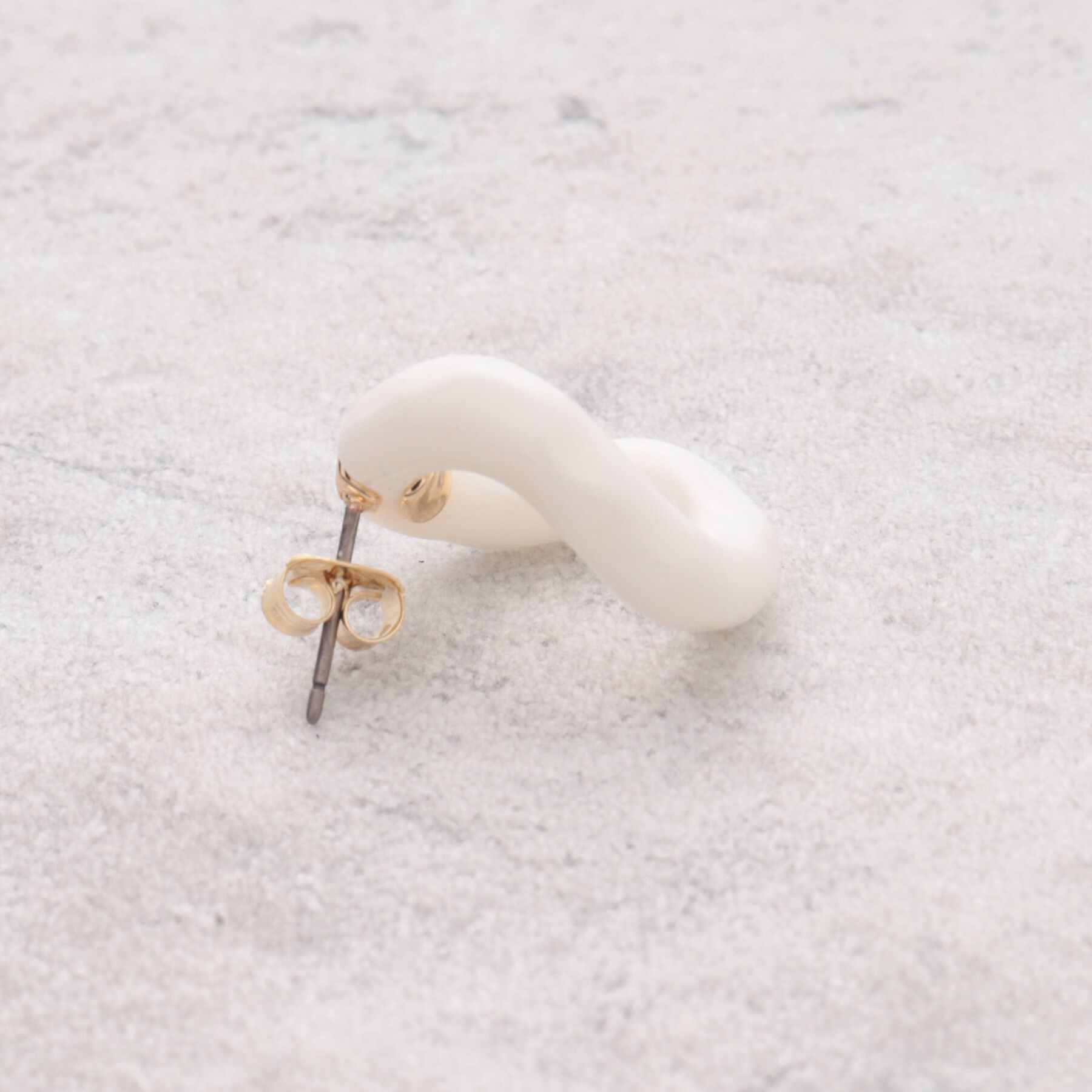 OPAQUE.CLIP「モノトーンリングピアス」|ピアス|