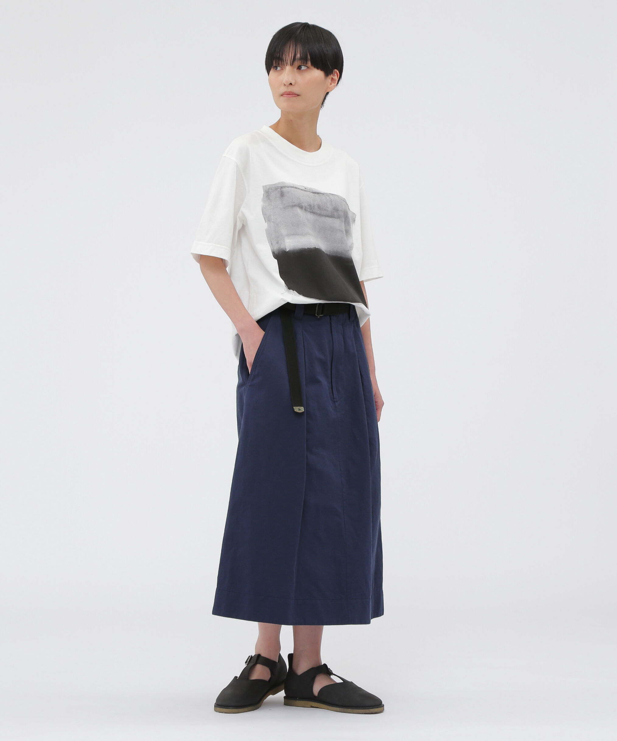 MHL.「LIGHTWEIGHT COTTON LINEN TWILL SKIRT」|スカート|NAVY