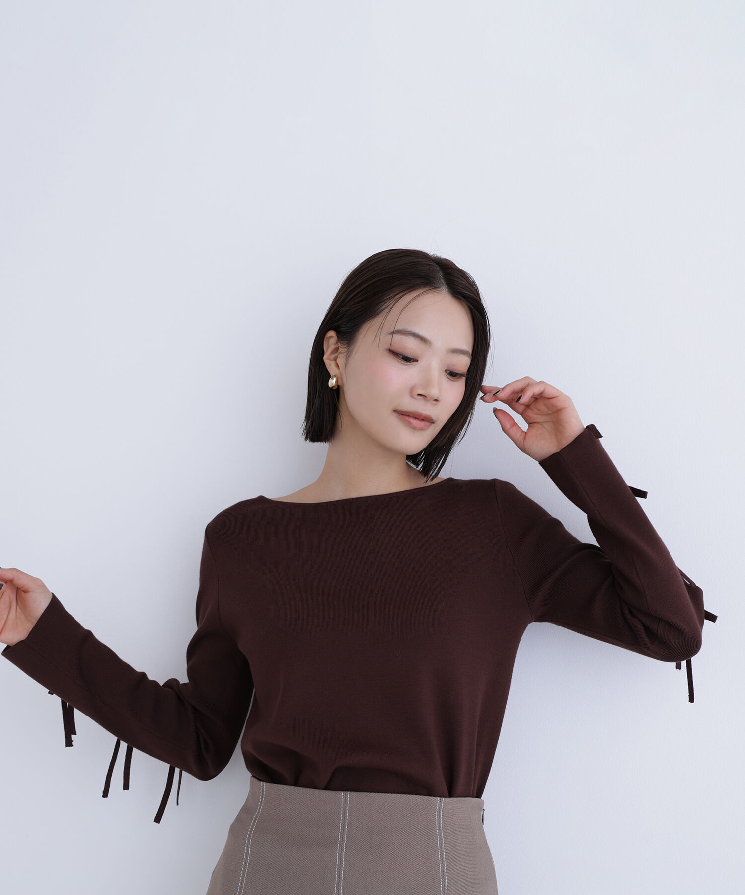  「スリットリボンスリーブニット」|ニット・セーター|ダークブラウ 1