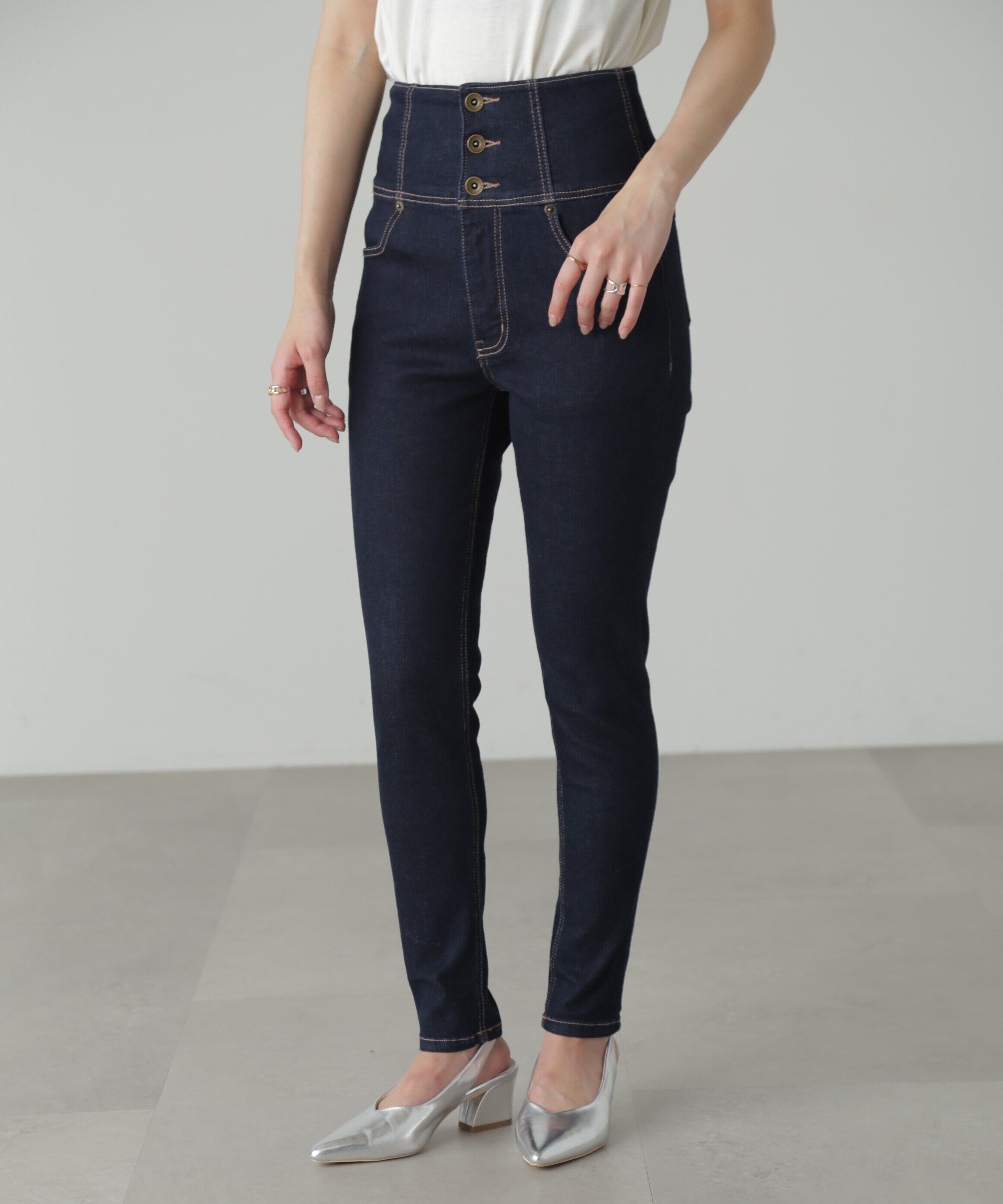  「ハイウエストボタンフライスキニーデニムパンツ」|その他|