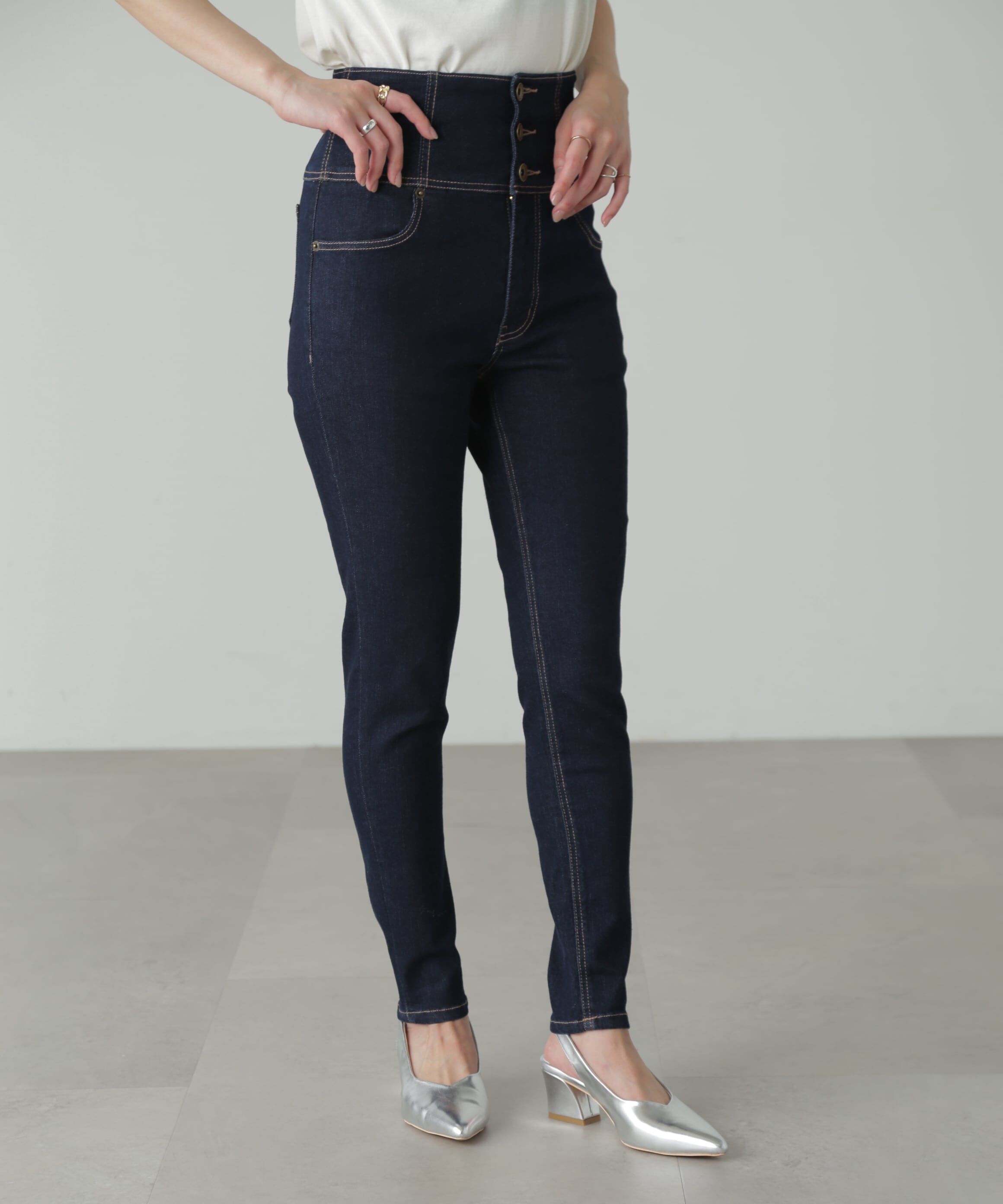  「ハイウエストボタンフライスキニーデニムパンツ」|その他|