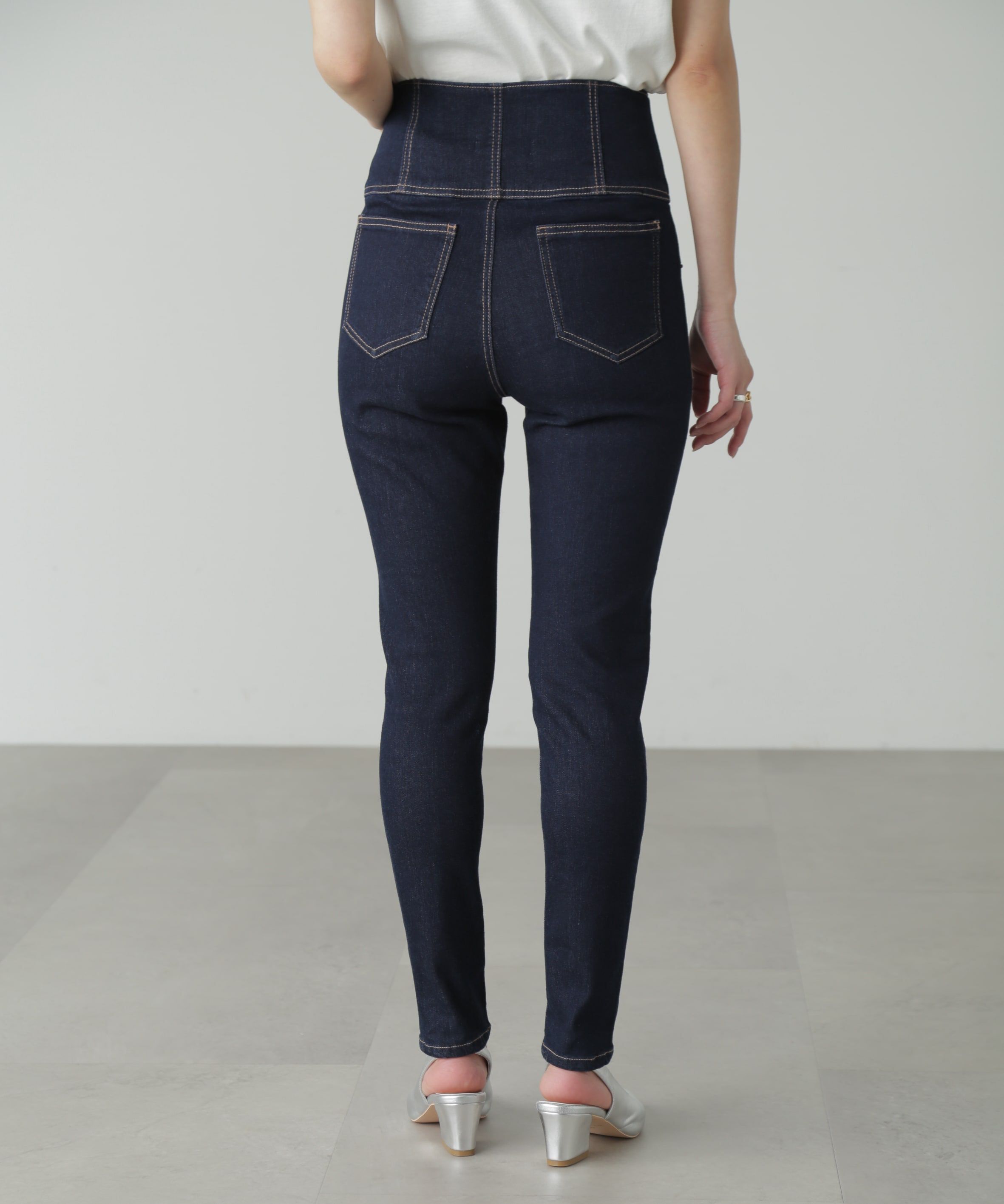  「ハイウエストボタンフライスキニーデニムパンツ」|その他|
