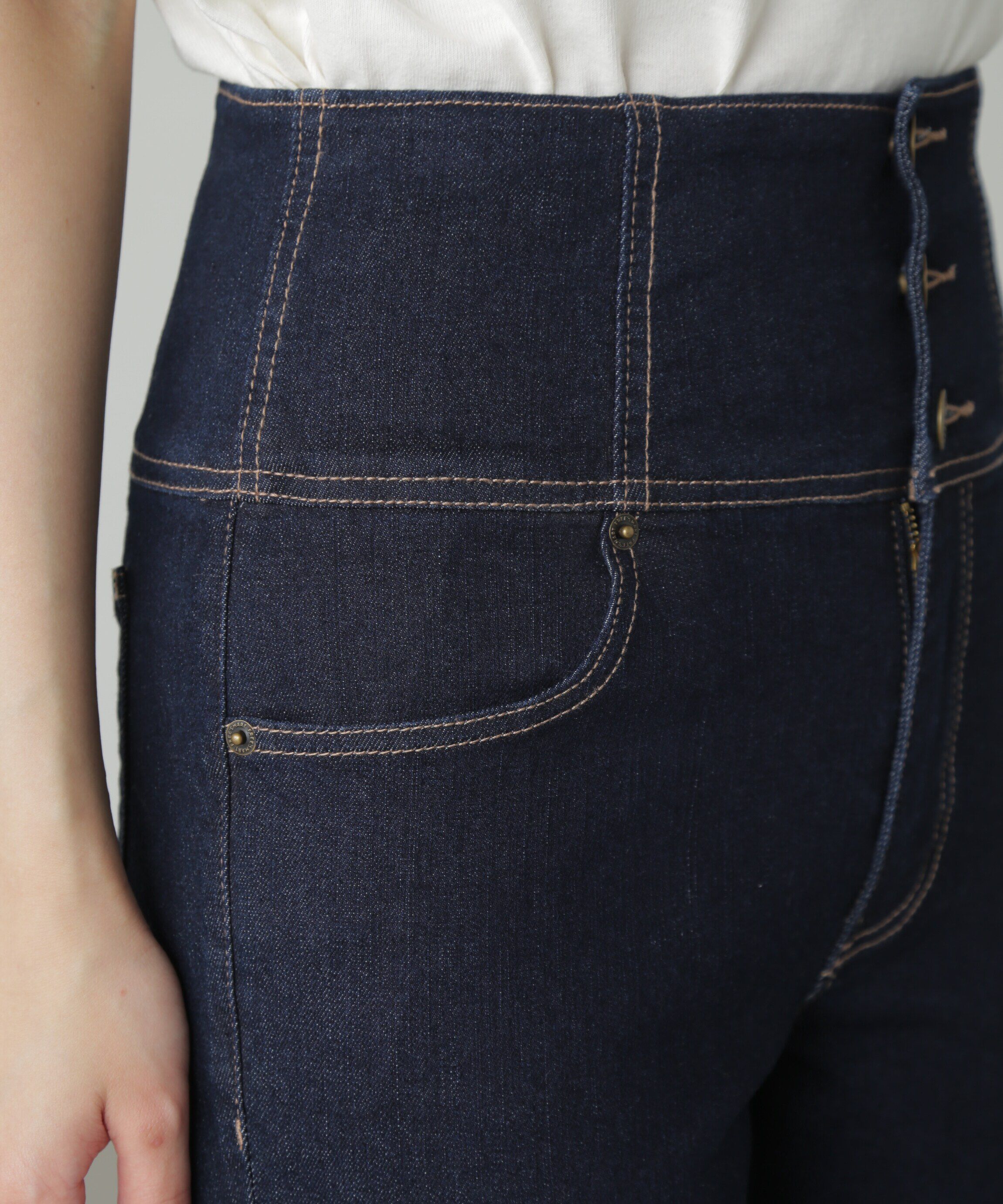  「ハイウエストボタンフライスキニーデニムパンツ」|その他|