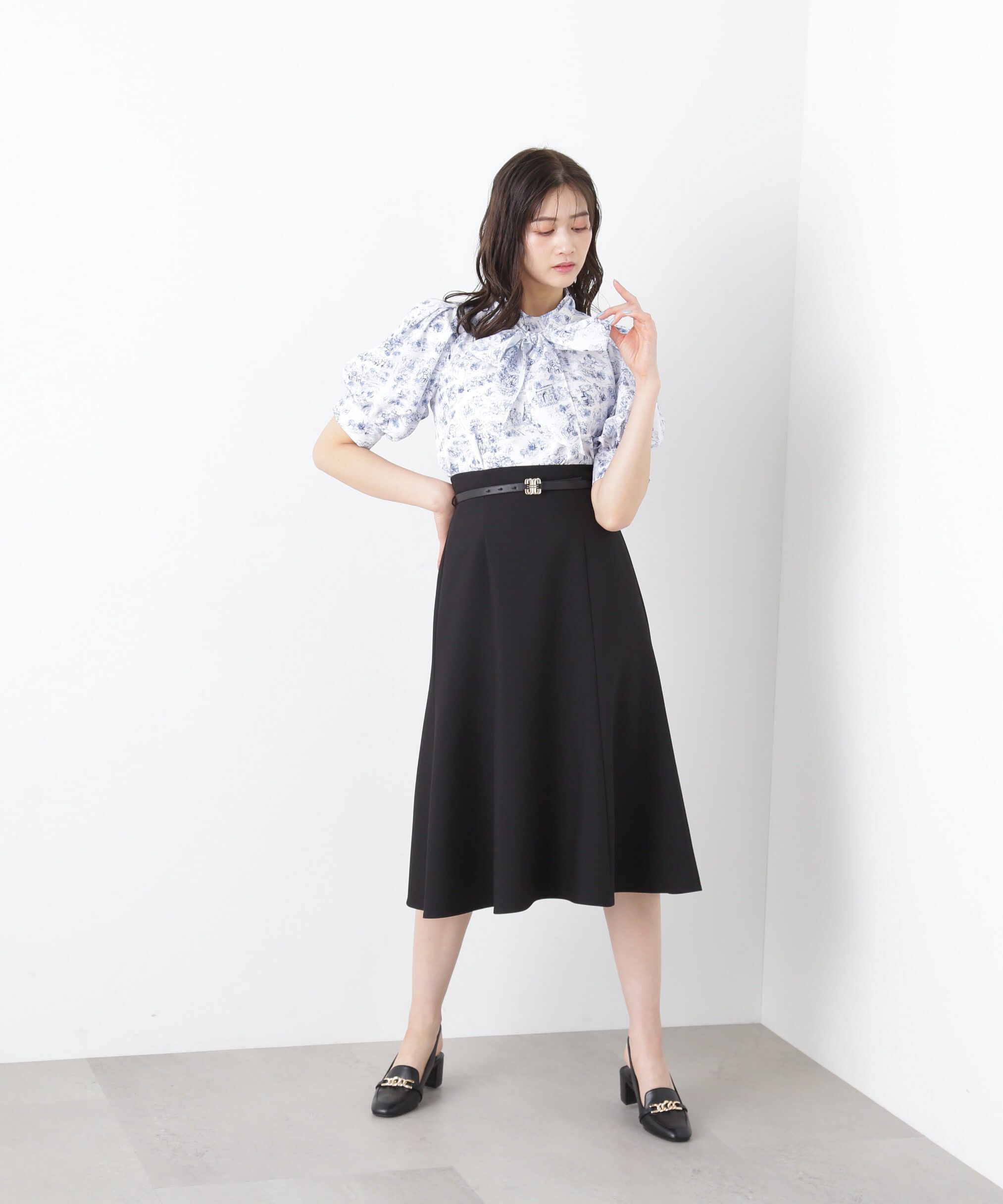  「ベルトツキセミフレアスカート」|スカート|